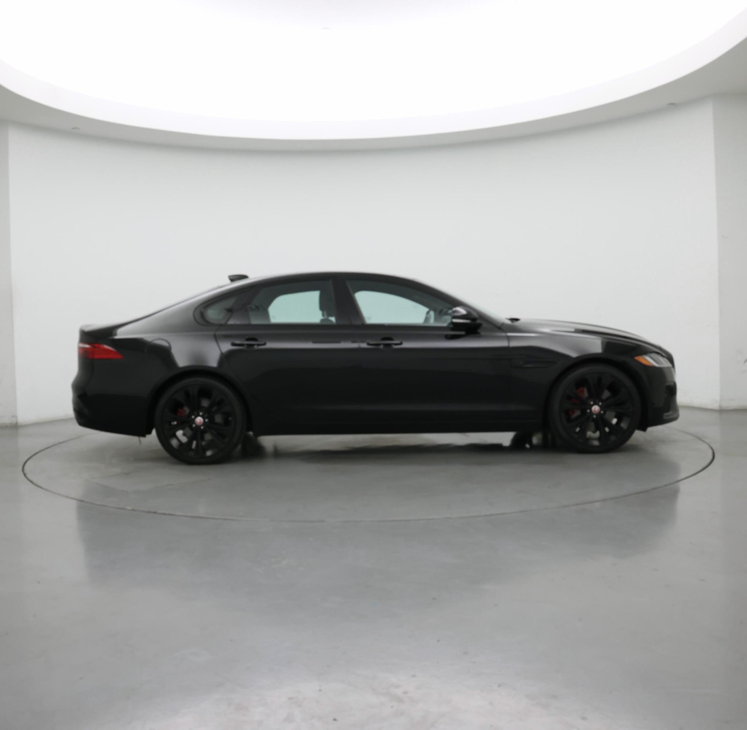 Thumbnail: 2022 Jaguar XF - 7