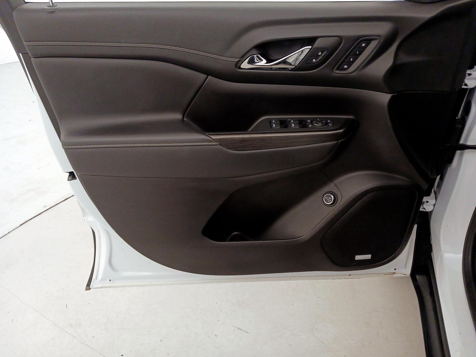 Thumbnail: 2023 GMC Acadia - 12