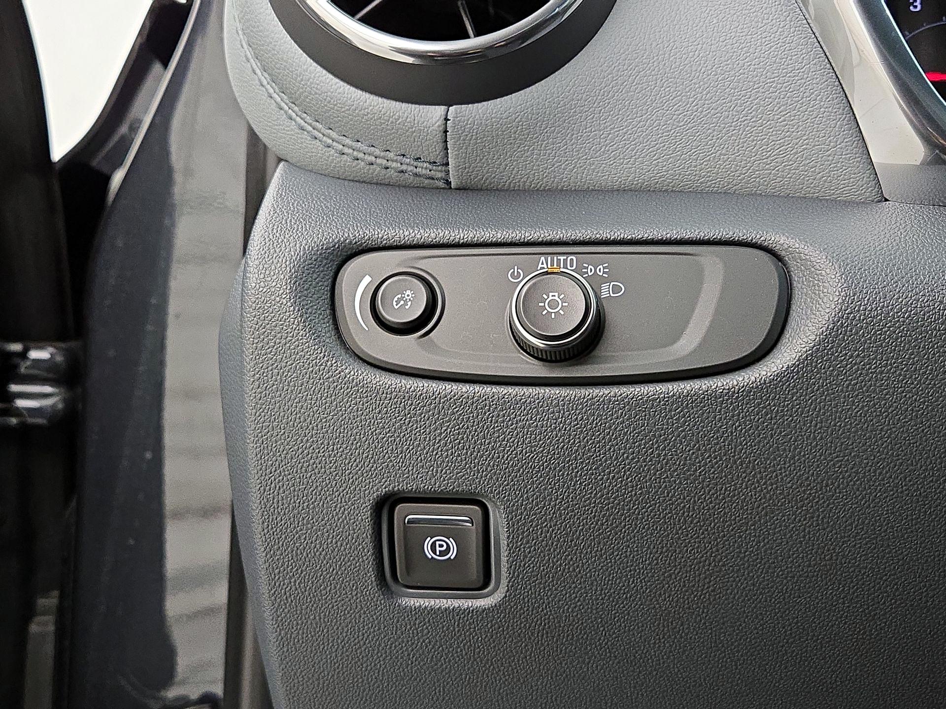 Thumbnail: 2022 Chevrolet Blazer - 13