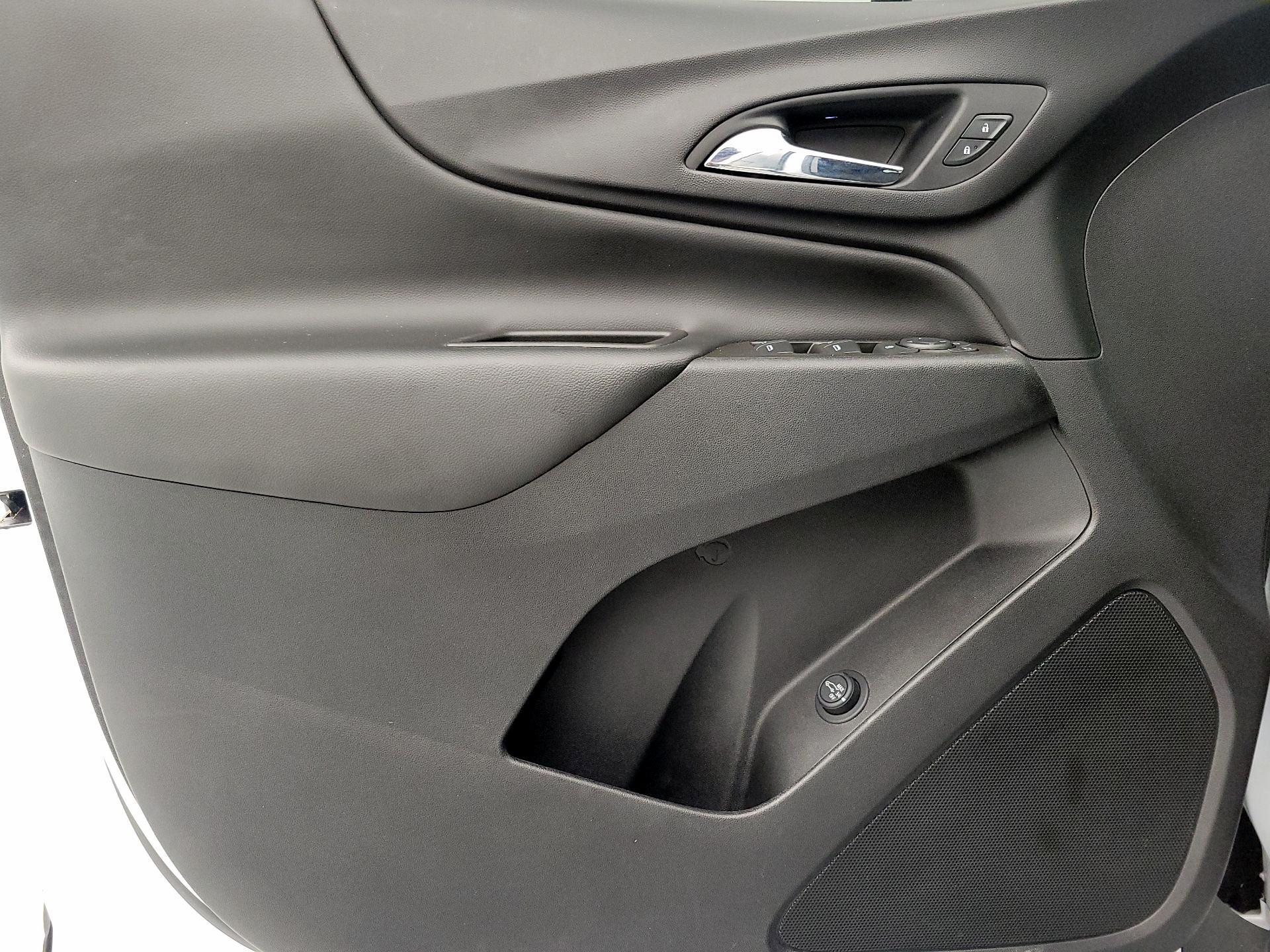 Thumbnail: 2021 Chevrolet Equinox - 12