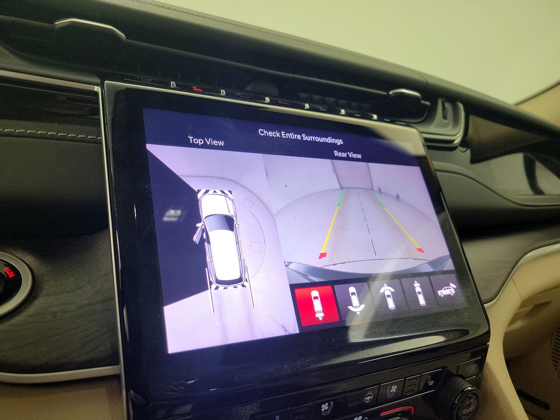 Thumbnail: 2022 Jeep Grand Cherokee - 15