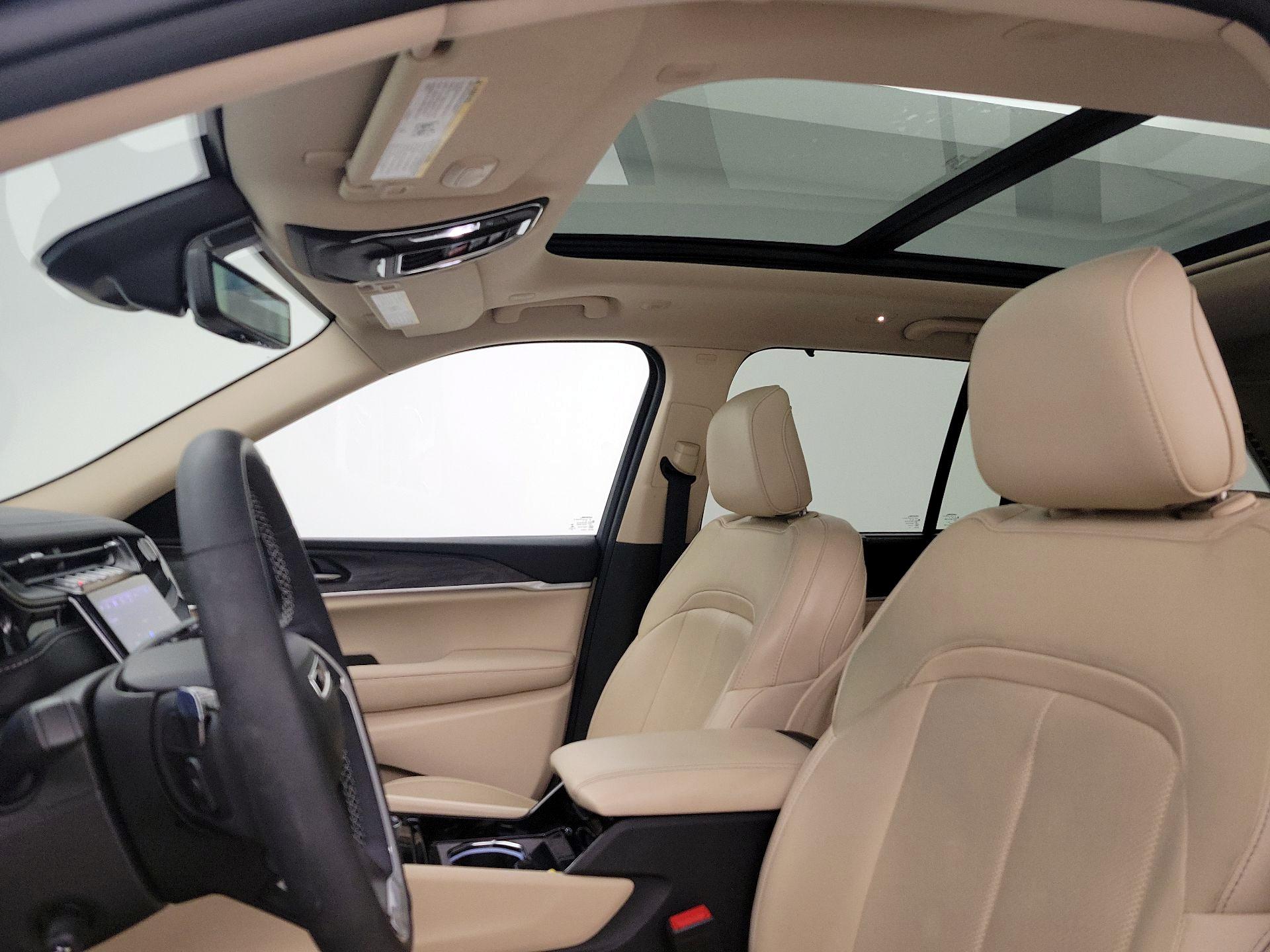 Thumbnail: 2022 Jeep Grand Cherokee - 19