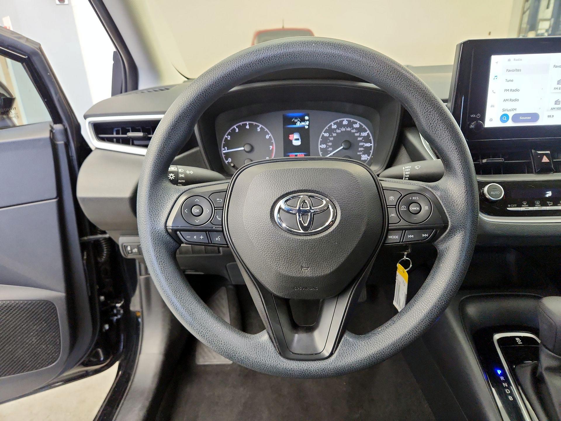 Thumbnail: 2023 Toyota Corolla - 10