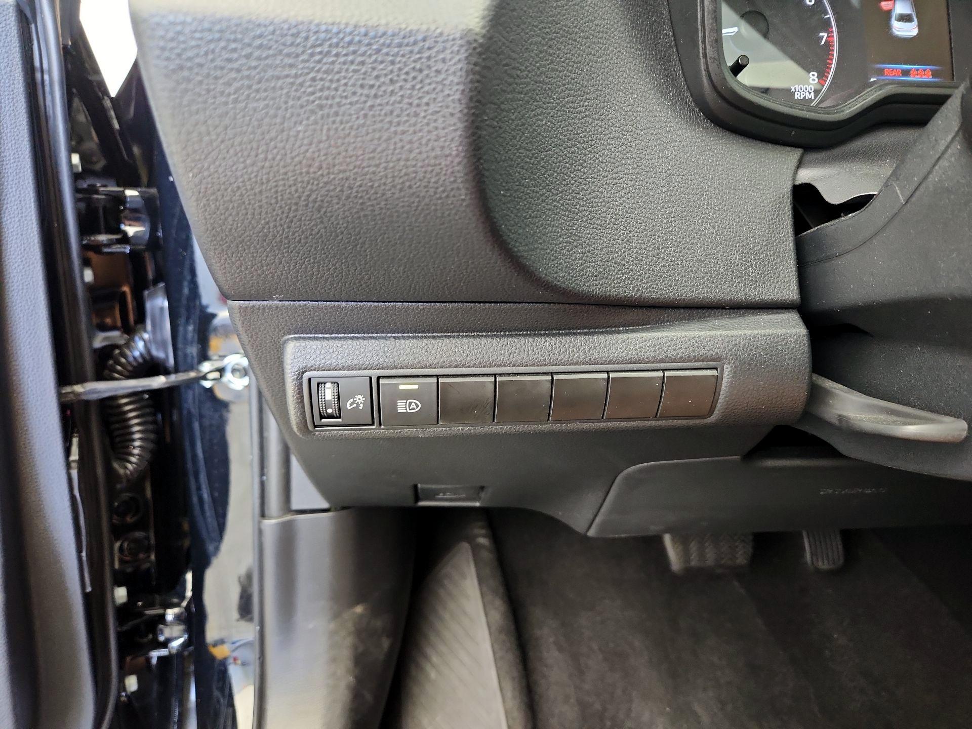 Thumbnail: 2023 Toyota Corolla - 13