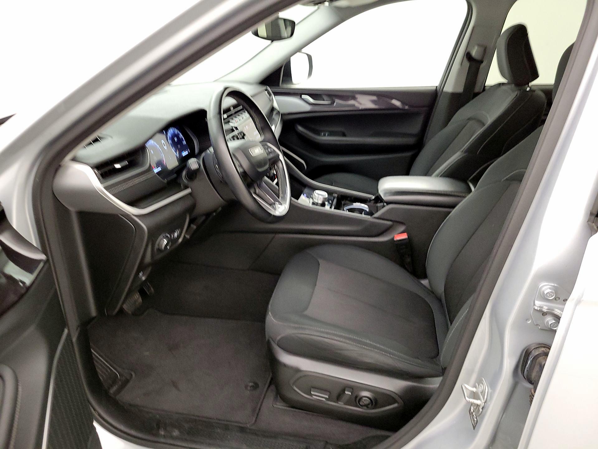 Thumbnail: 2021 Jeep Grand Cherokee L - 11