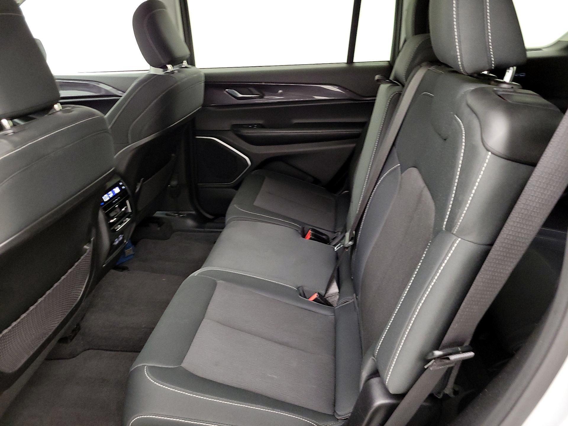 Thumbnail: 2021 Jeep Grand Cherokee L - 19