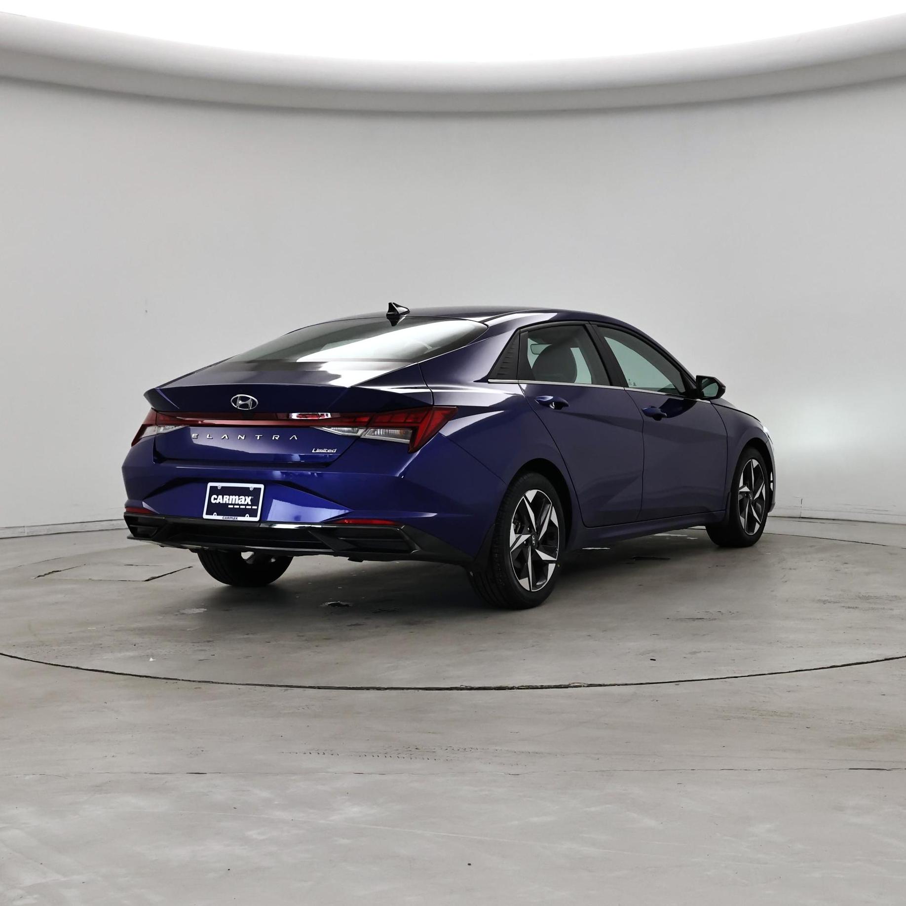 Thumbnail: 2023 Hyundai Elantra - 8