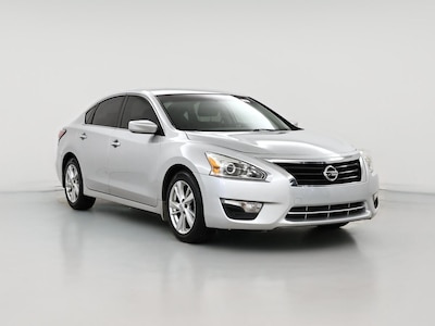 Silver 2014 Nissan Altima SV