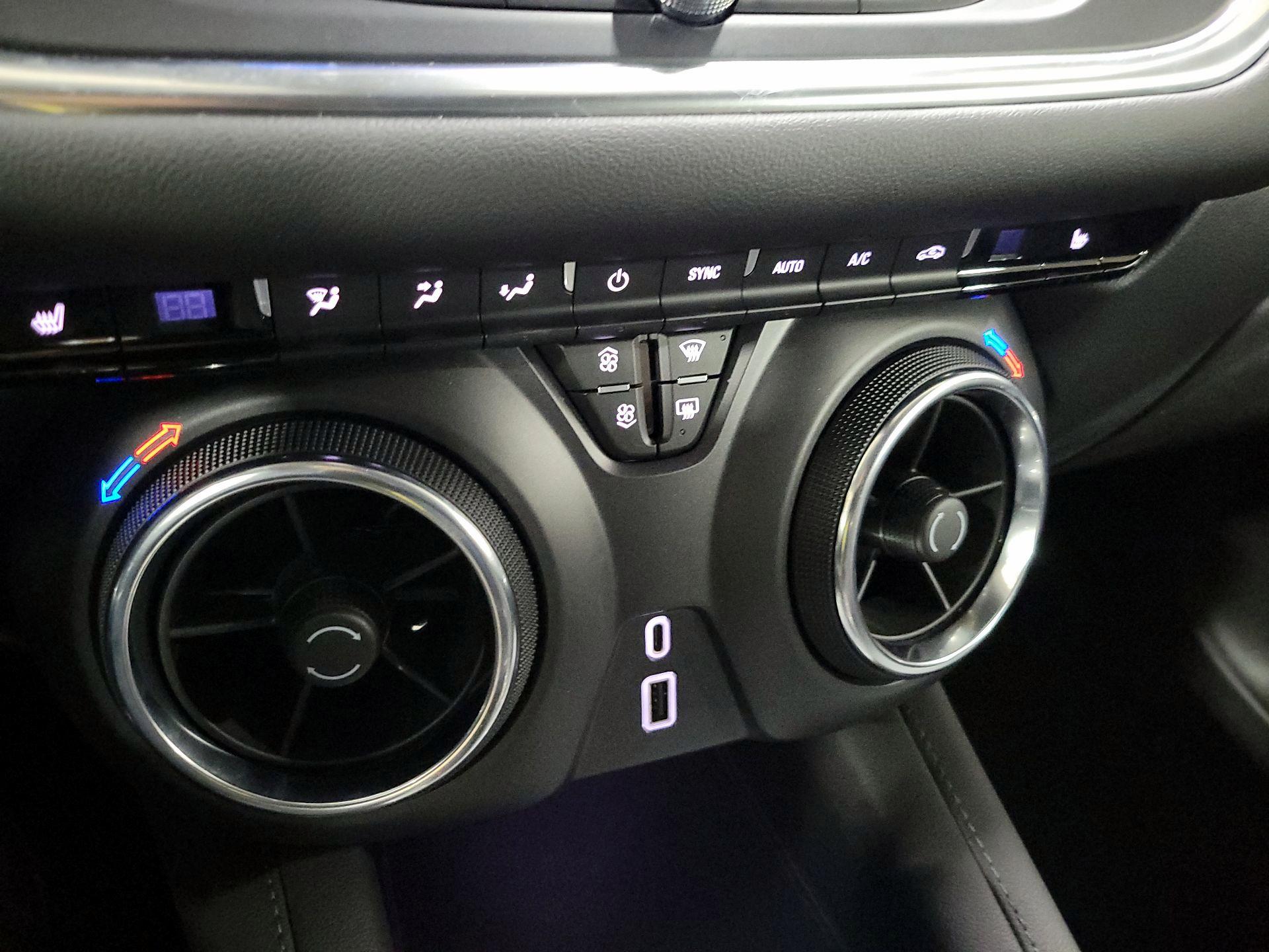 Thumbnail: 2022 Chevrolet Blazer - 16