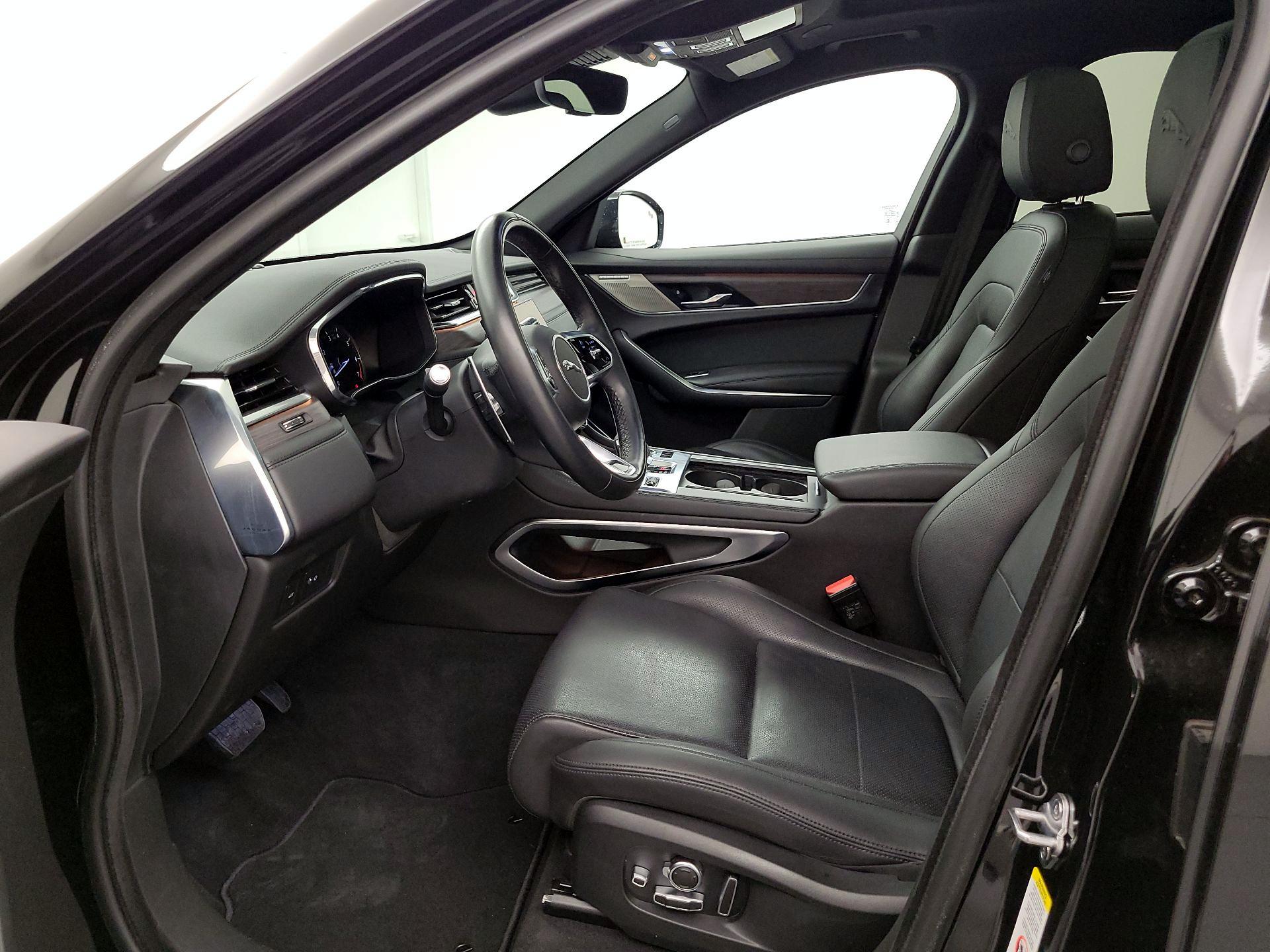 Thumbnail: 2022 Jaguar F-Pace - 11