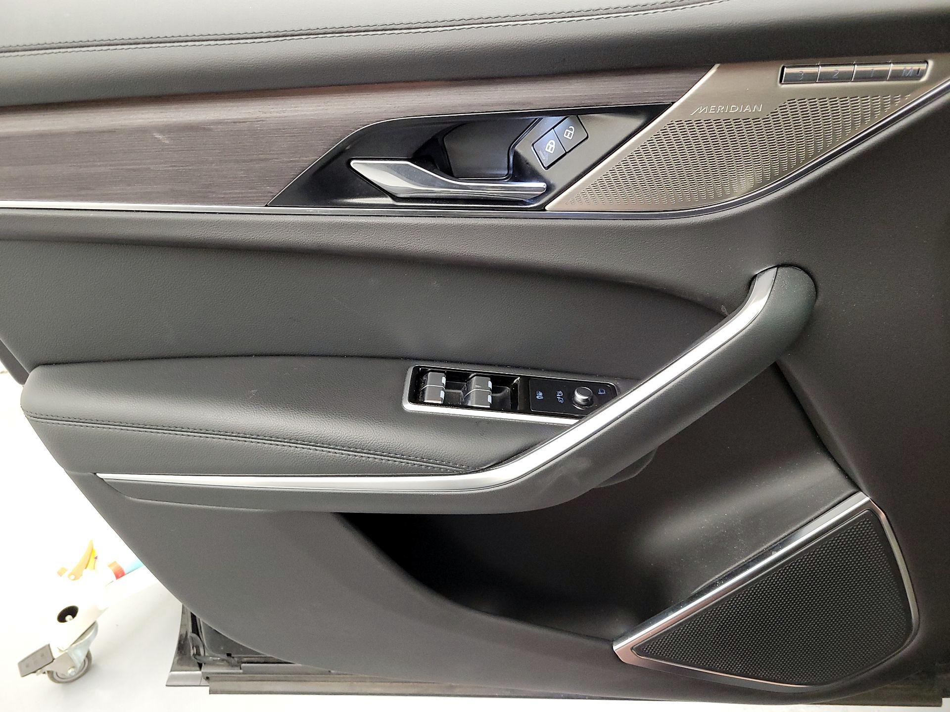 Thumbnail: 2022 Jaguar F-Pace - 12