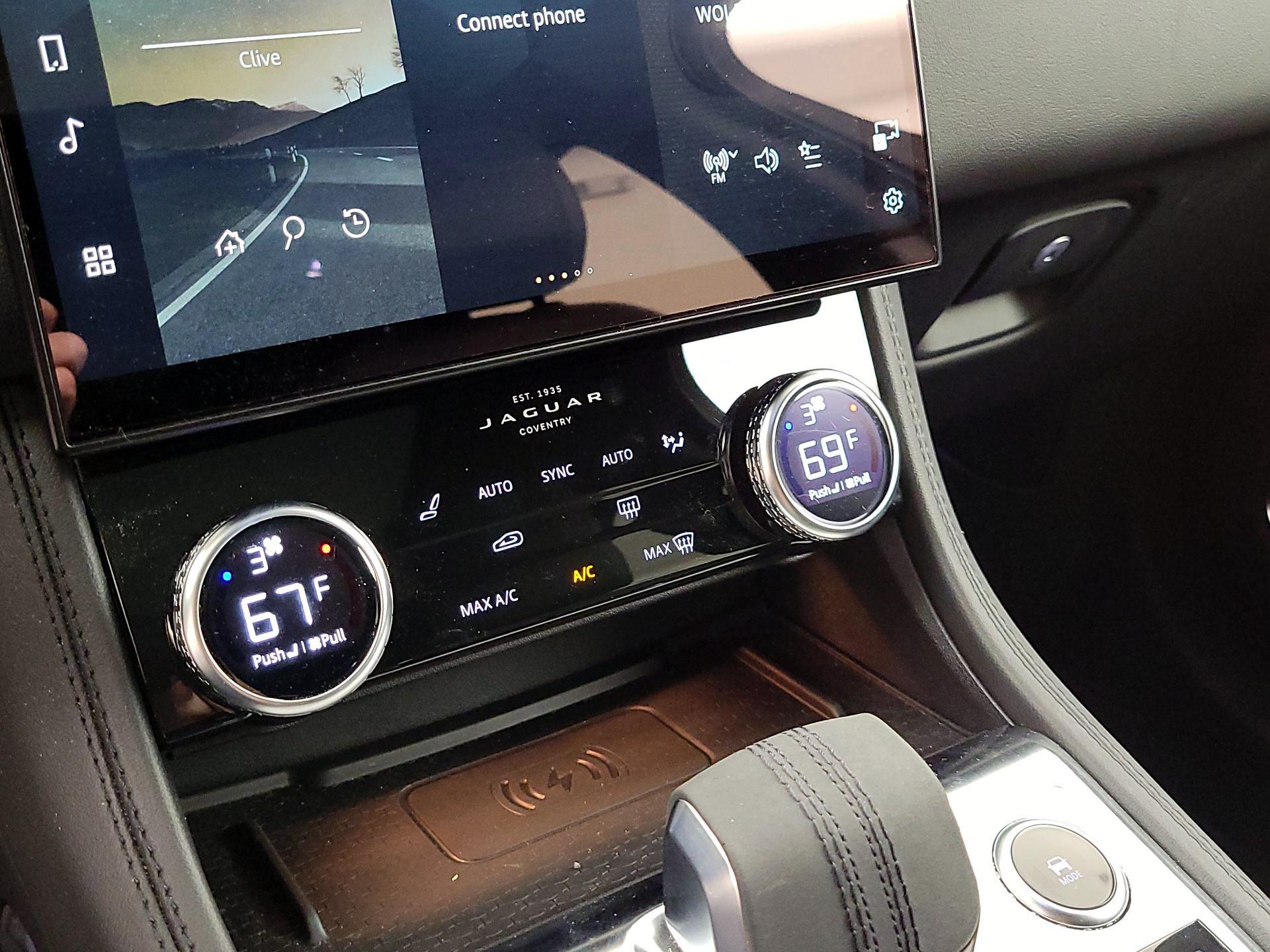 Thumbnail: 2022 Jaguar F-Pace - 17