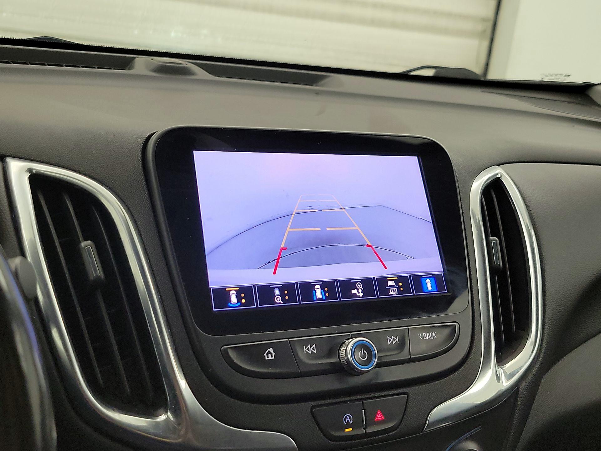 Thumbnail: 2022 Chevrolet Equinox - 15