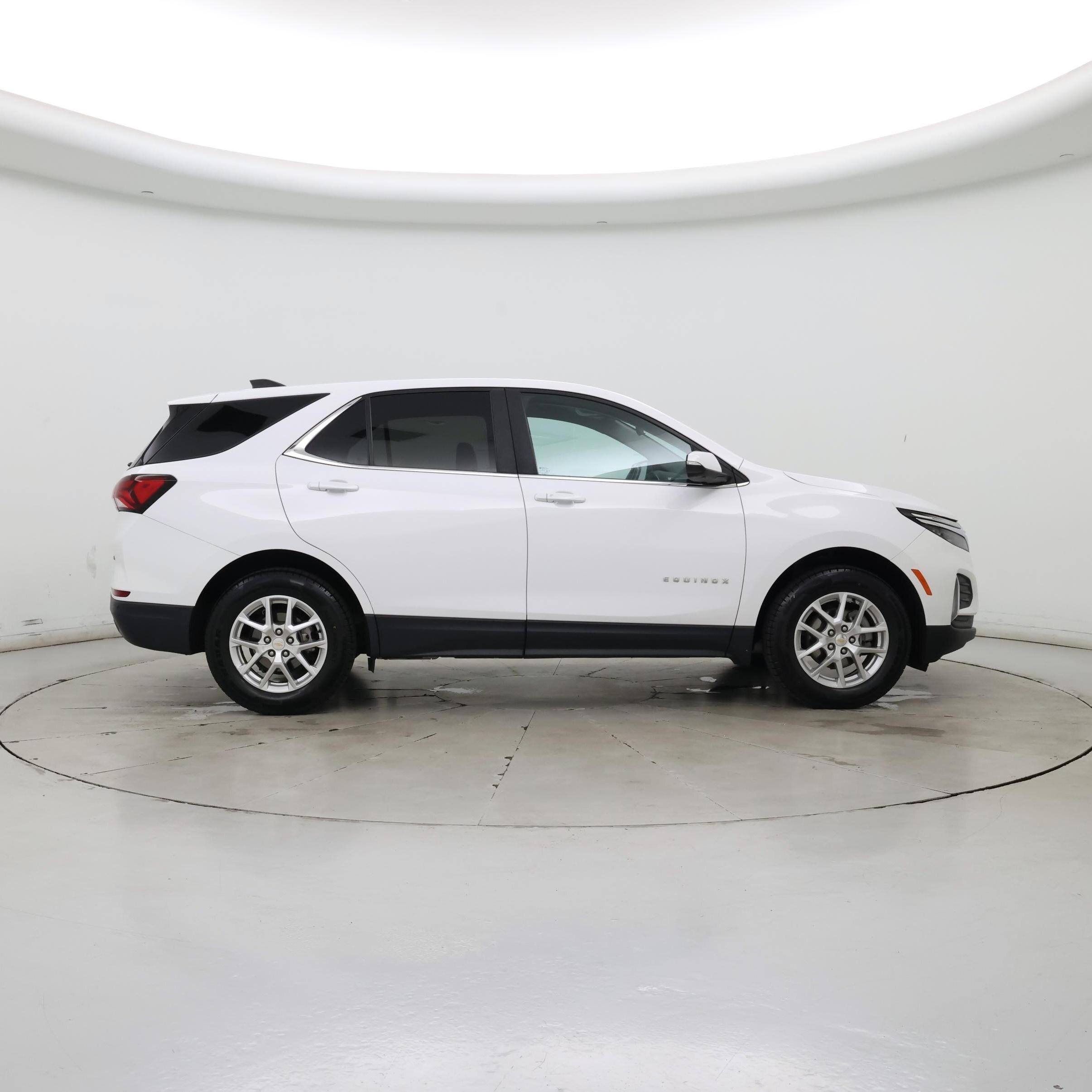 Thumbnail: 2022 Chevrolet Equinox - 7