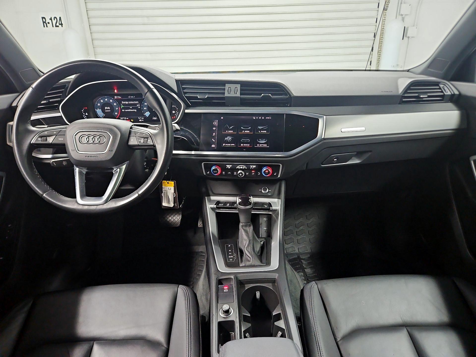 Thumbnail: 2022 Audi Q3 - 9