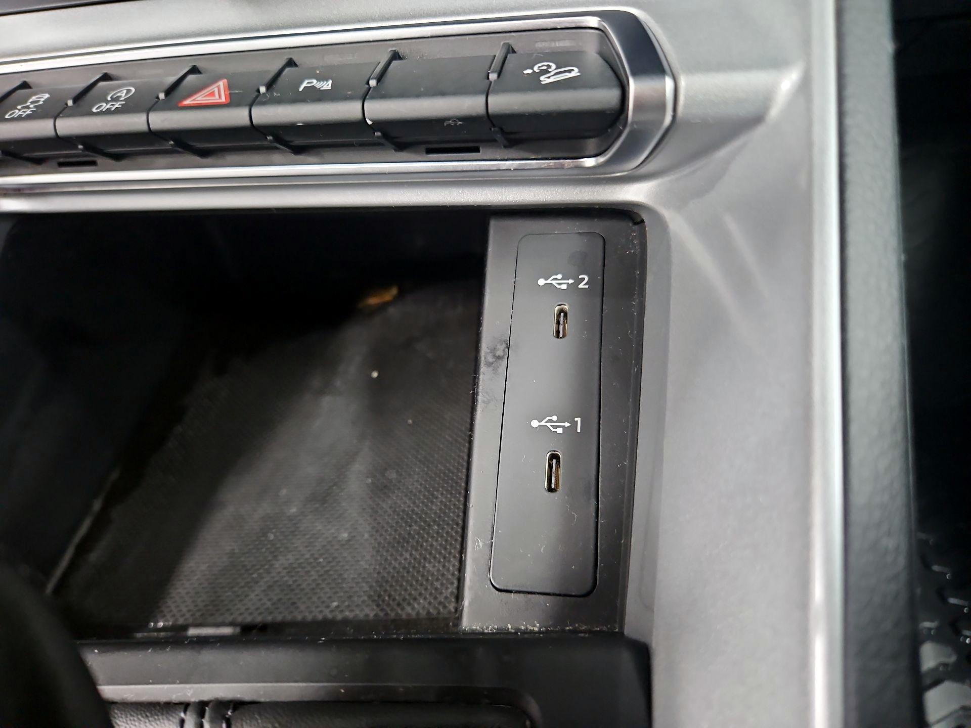 Thumbnail: 2022 Audi Q3 - 18