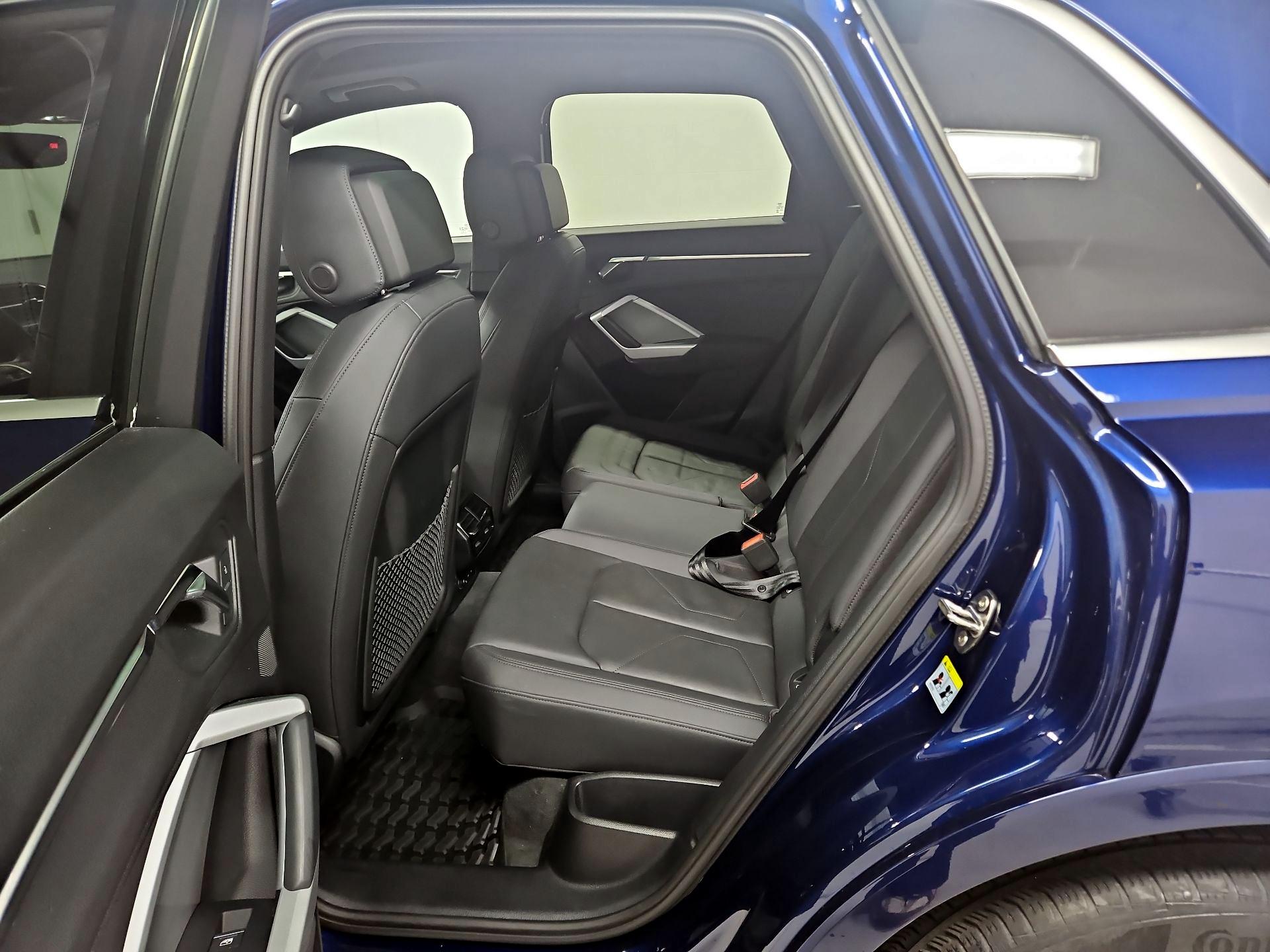 Thumbnail: 2022 Audi Q3 - 20