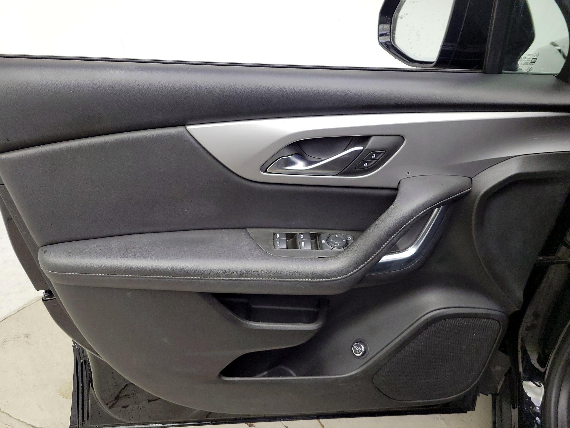 Thumbnail: 2022 Chevrolet Blazer - 12