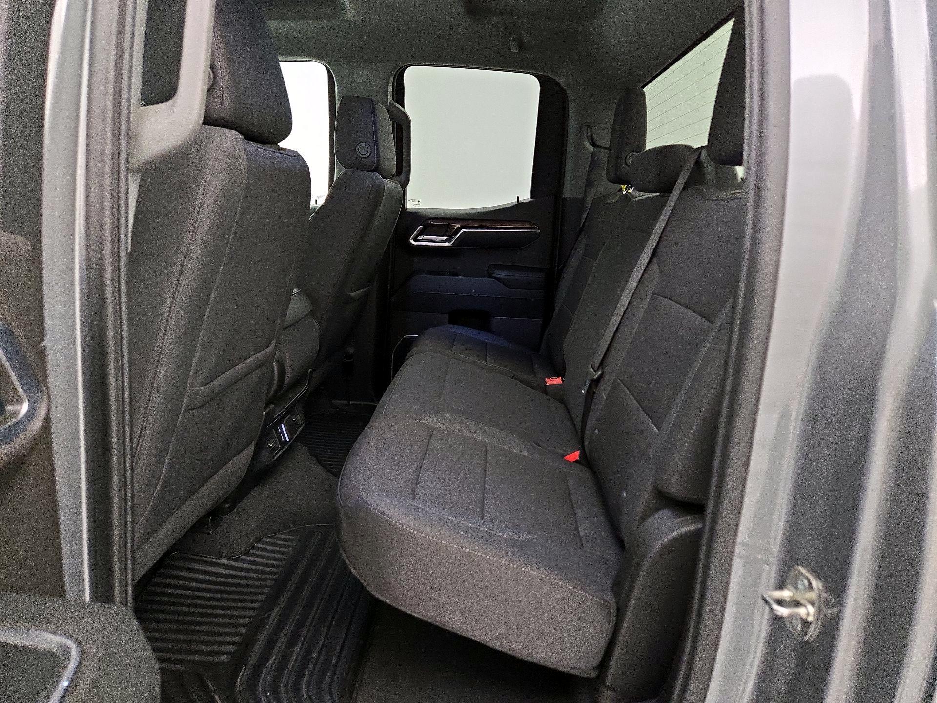 Thumbnail: 2023 Chevrolet Silverado 1500 - 19