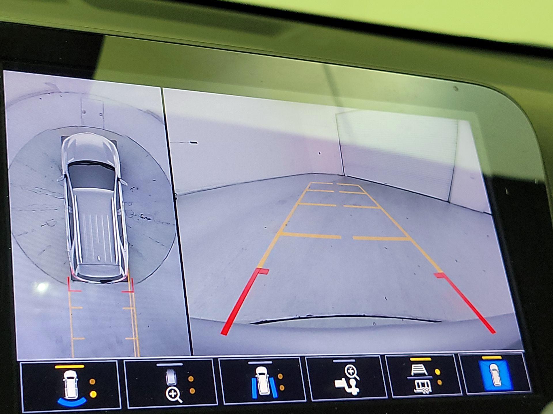 Thumbnail: 2022 Chevrolet Equinox - 15