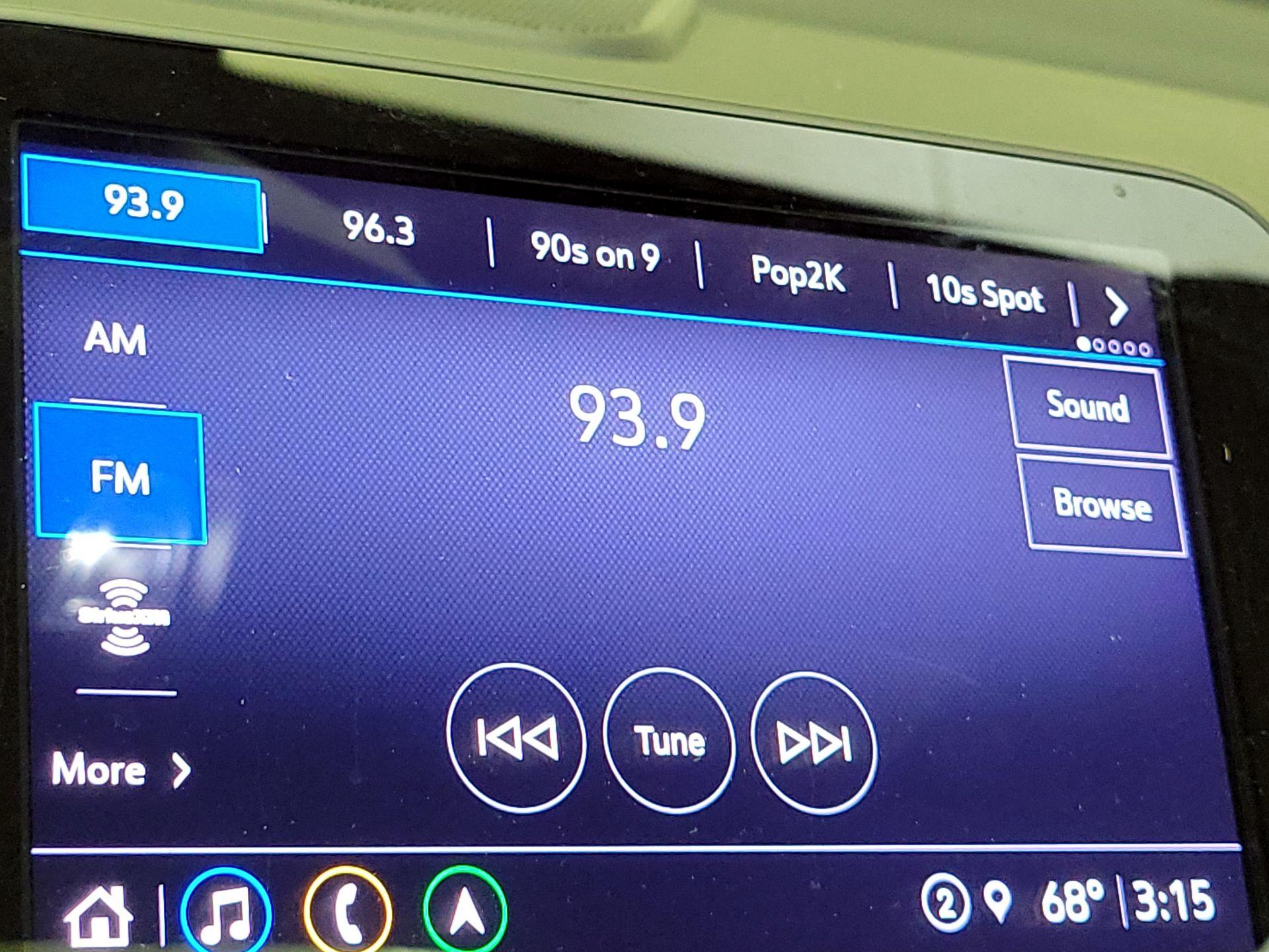 Thumbnail: 2022 Chevrolet Equinox - 16