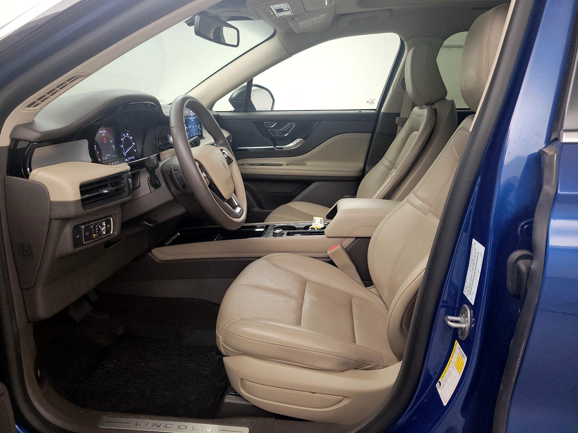 Thumbnail: 2021 Lincoln Corsair - 11