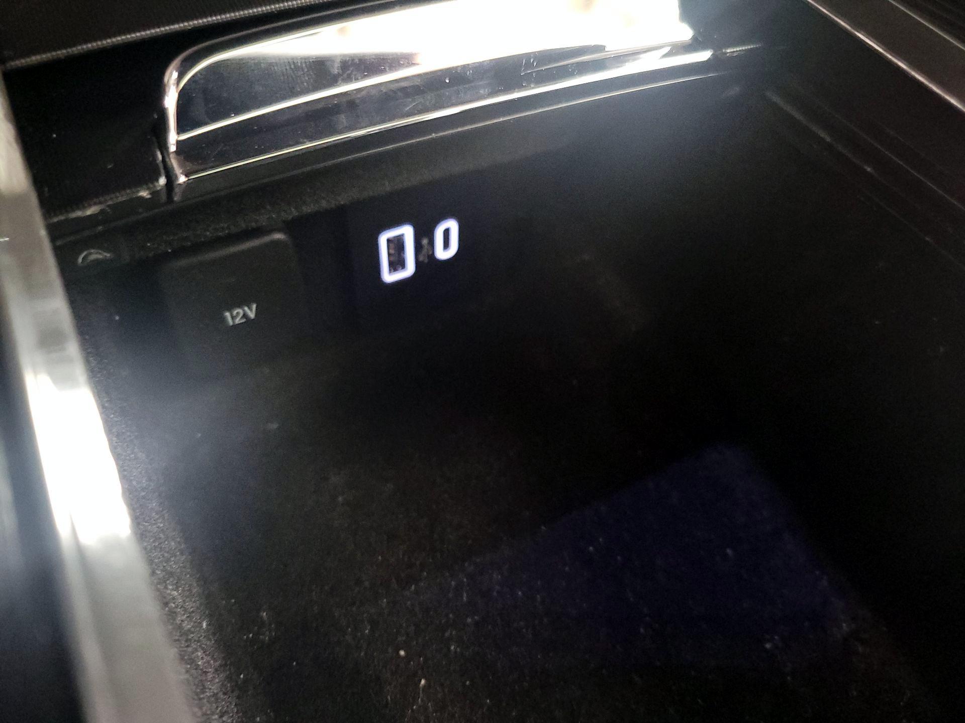 Thumbnail: 2021 Lincoln Corsair - 19