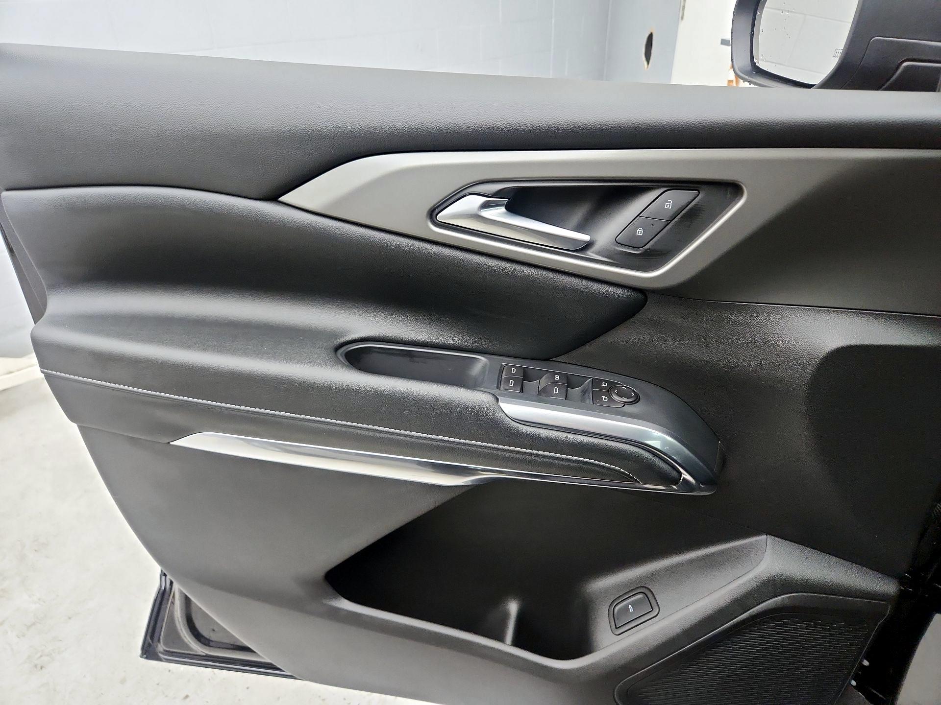 Thumbnail: 2025 Chevrolet Traverse - 12