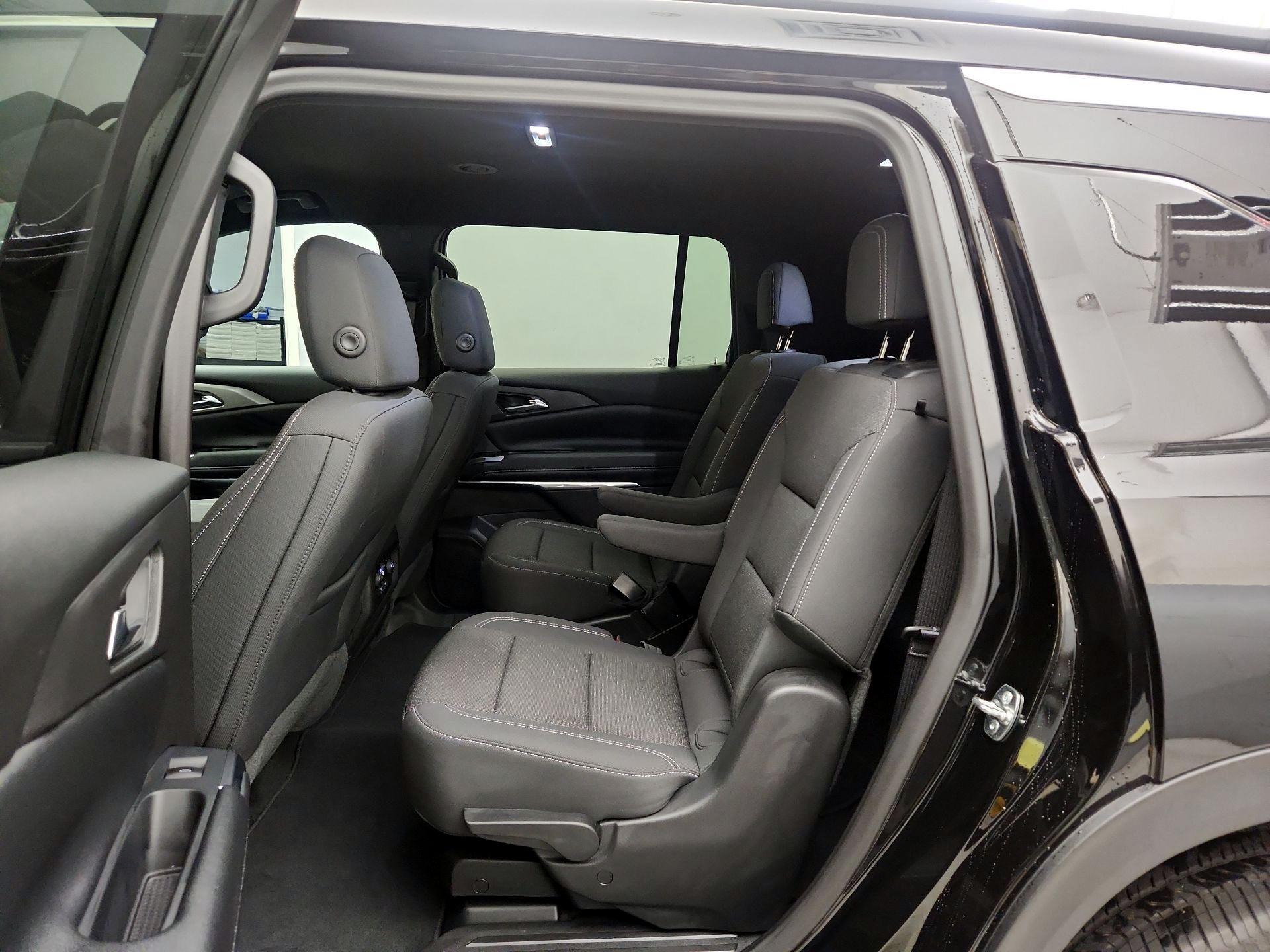 Thumbnail: 2025 Chevrolet Traverse - 20