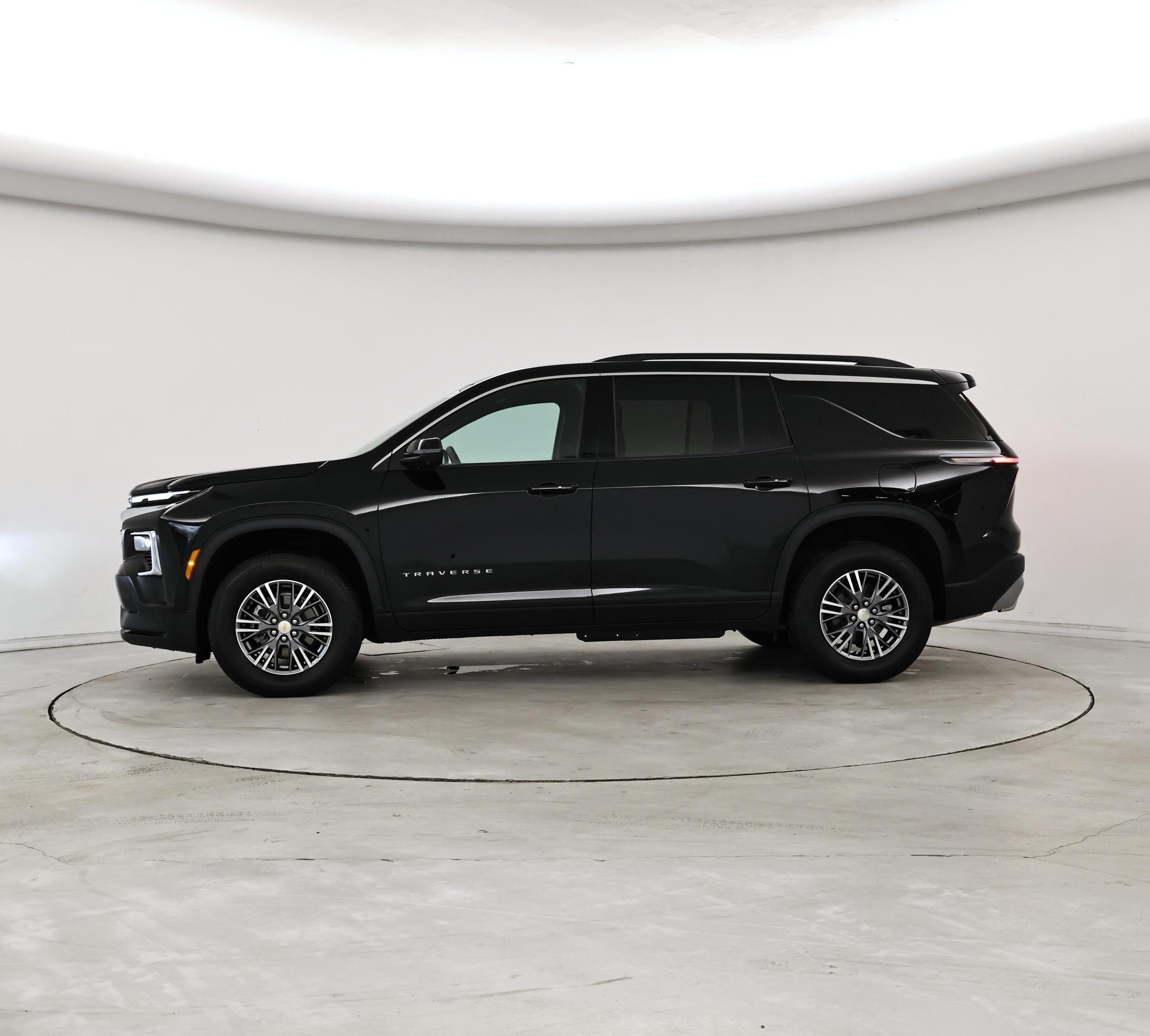 Thumbnail: 2025 Chevrolet Traverse - 3