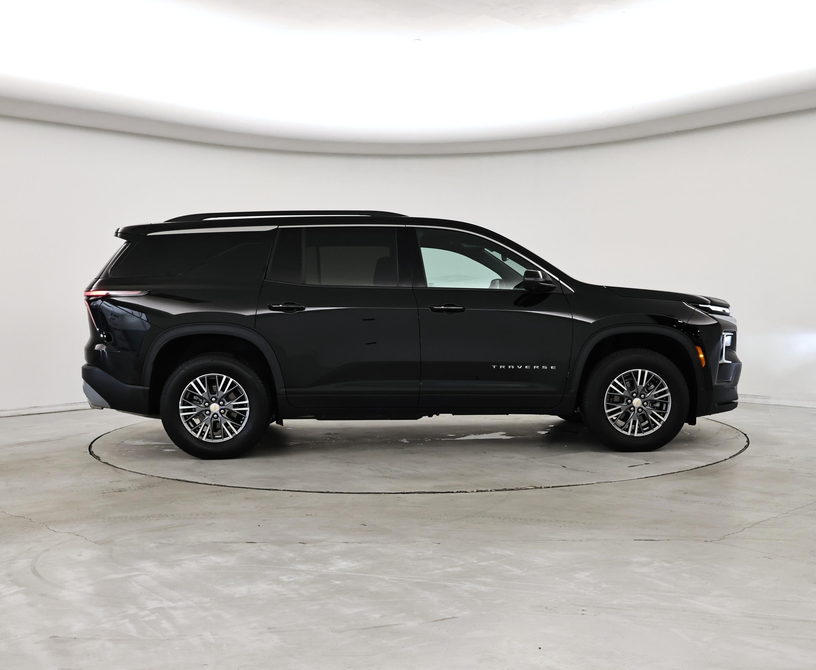 Thumbnail: 2025 Chevrolet Traverse - 7