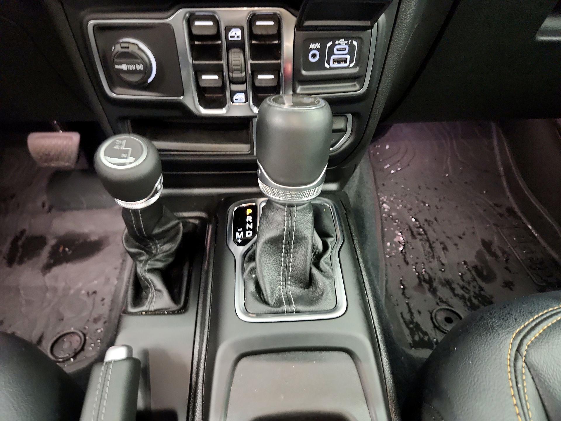 Thumbnail: 2024 Jeep Wrangler - 17