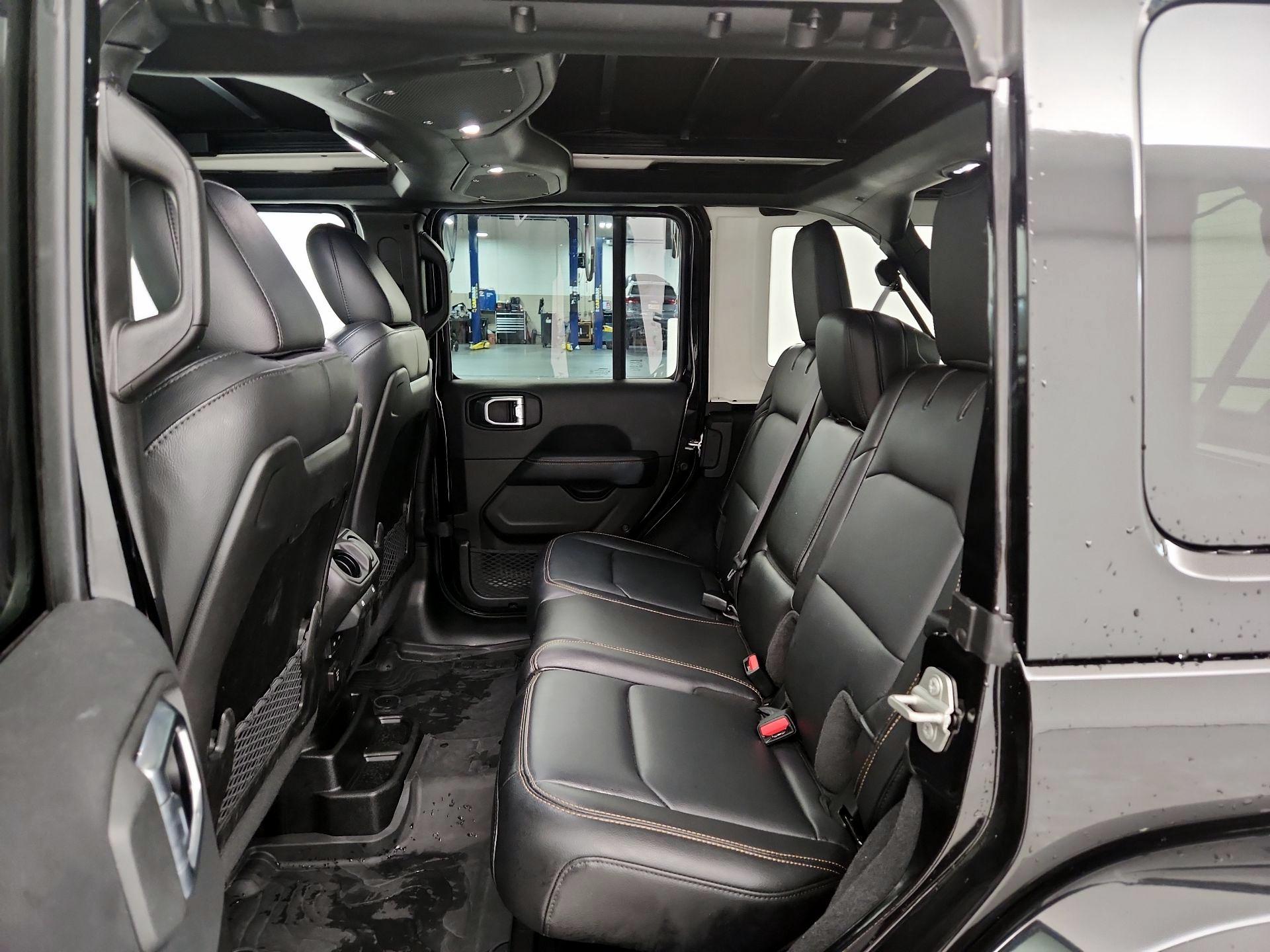 Thumbnail: 2024 Jeep Wrangler - 19