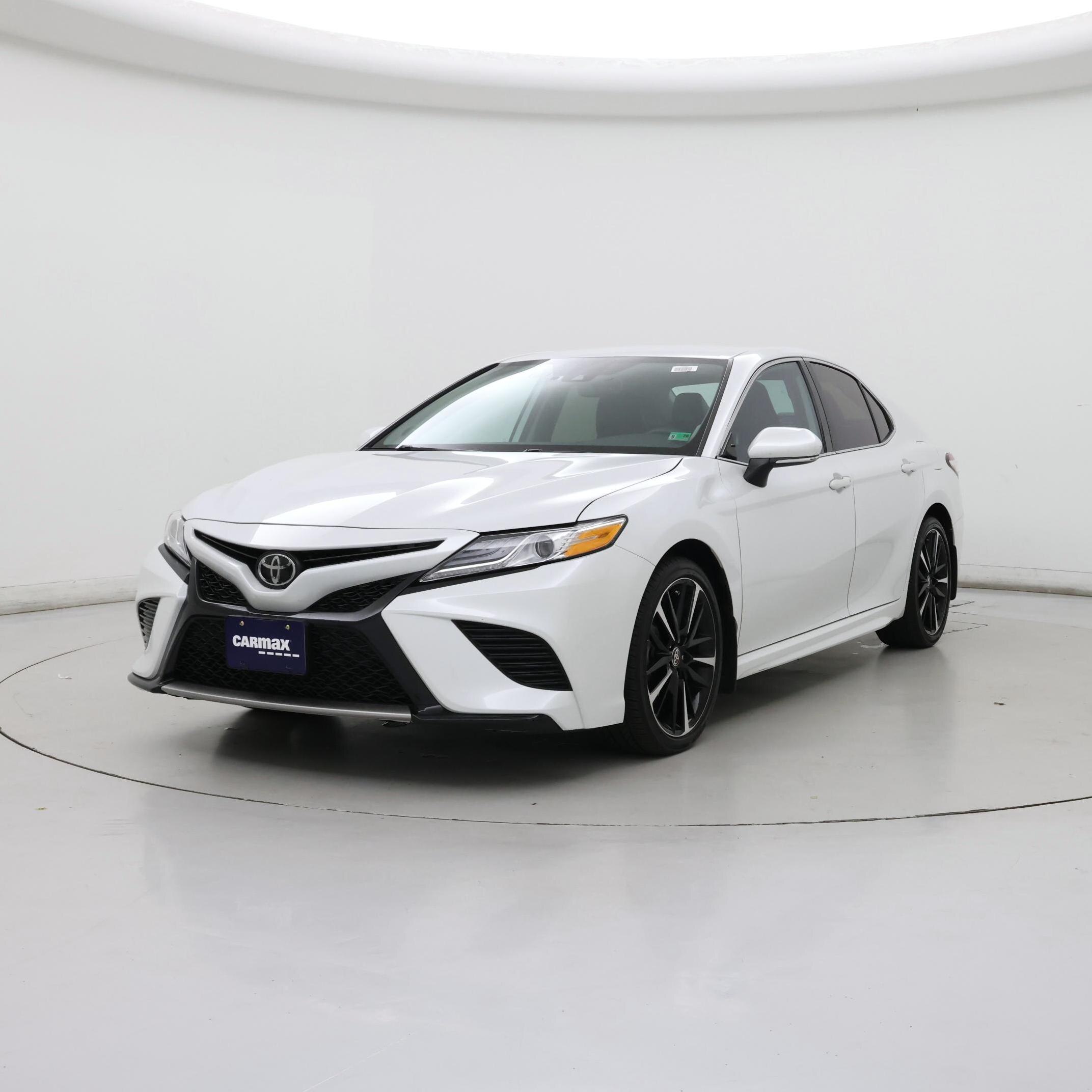 Thumbnail: 2020 Toyota Camry - 4