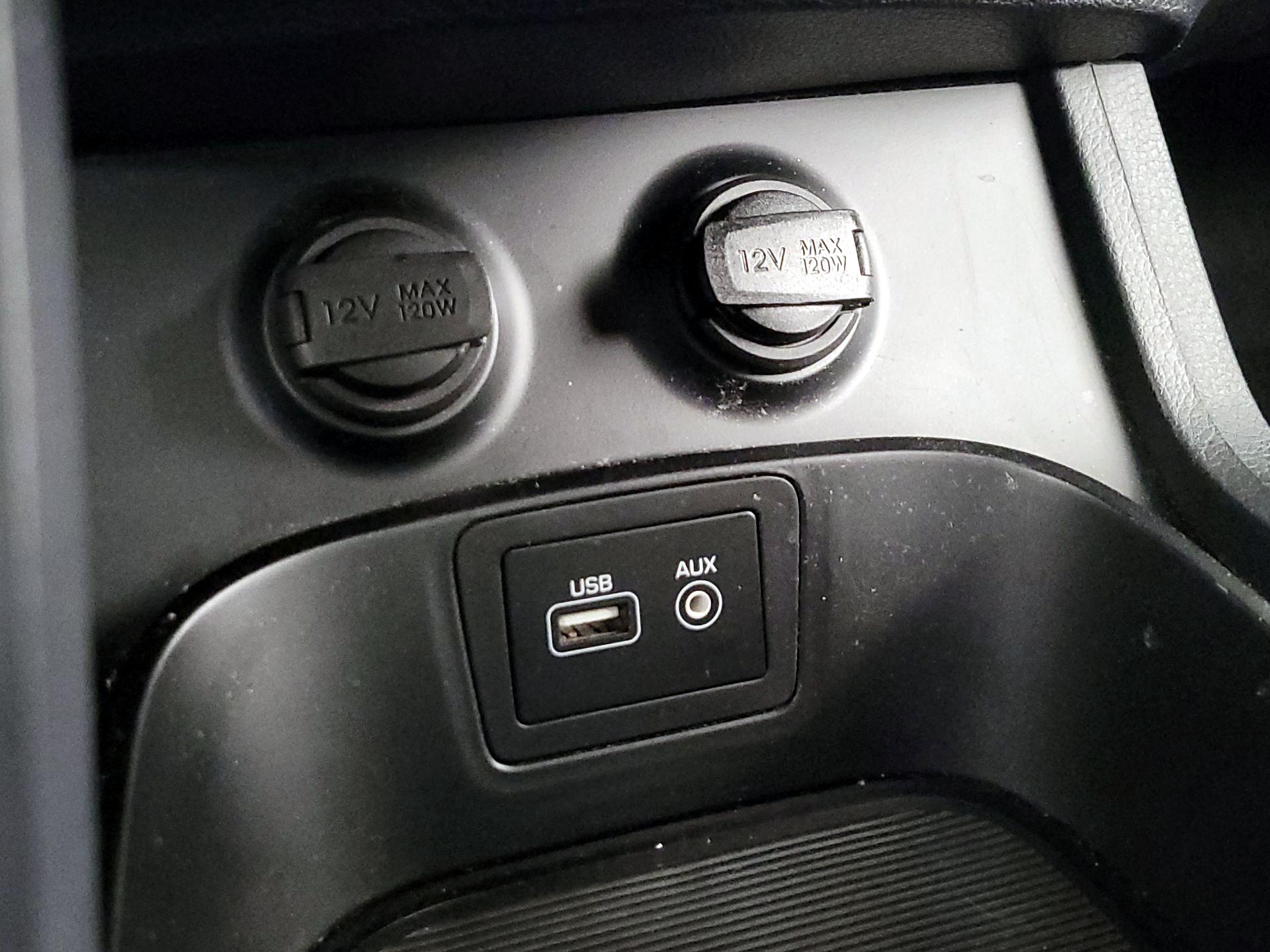 Thumbnail: 2017 Hyundai Santa Fe - 18