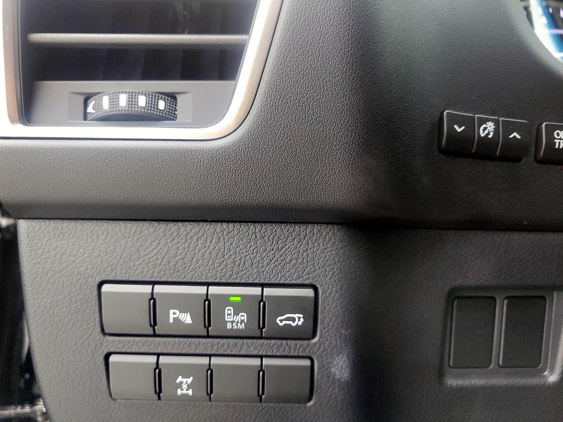 Thumbnail: 2015 Lexus NX - 13
