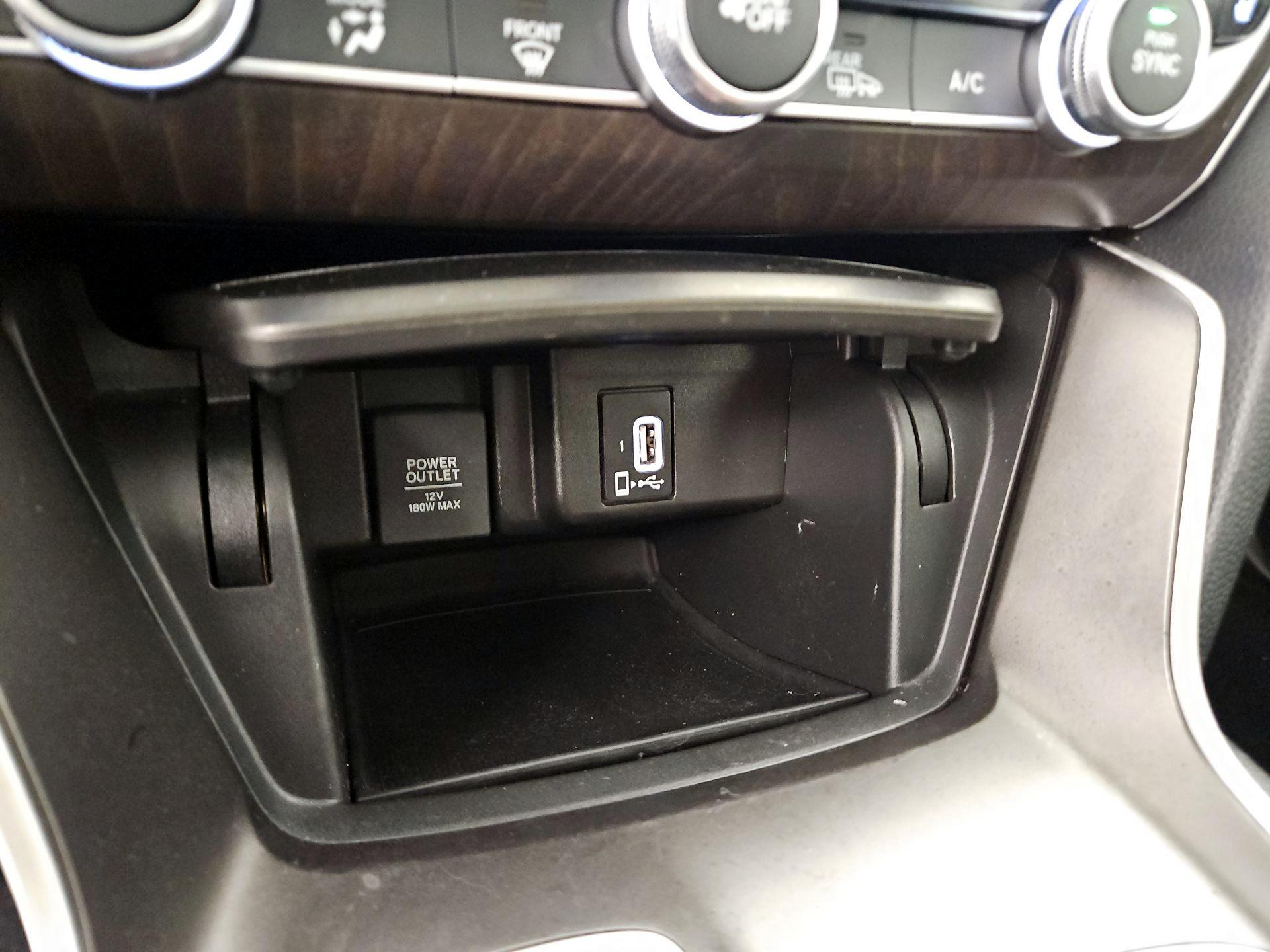Thumbnail: 2019 Honda Accord - 18