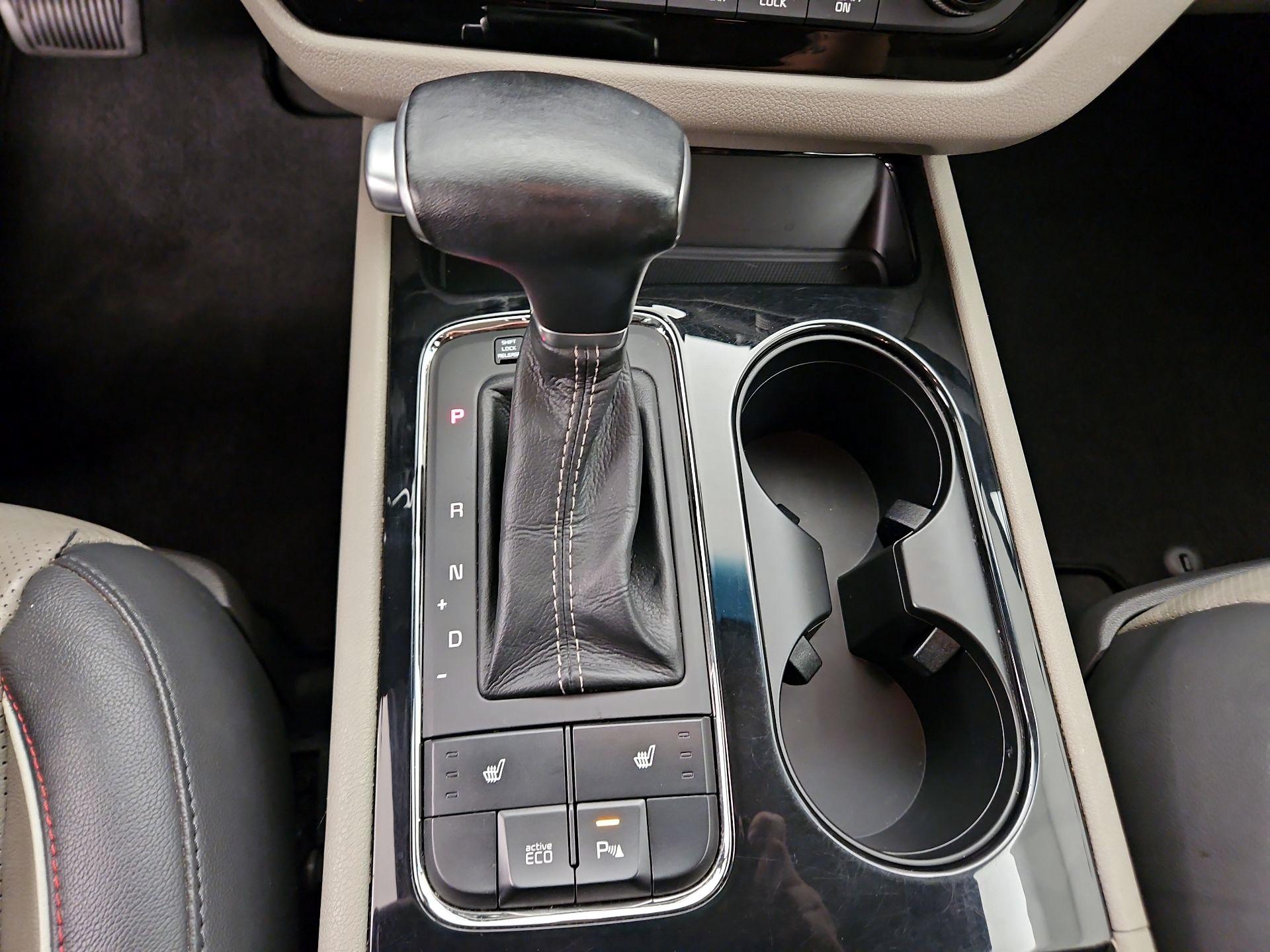 Thumbnail: 2017 Kia Sedona - 17