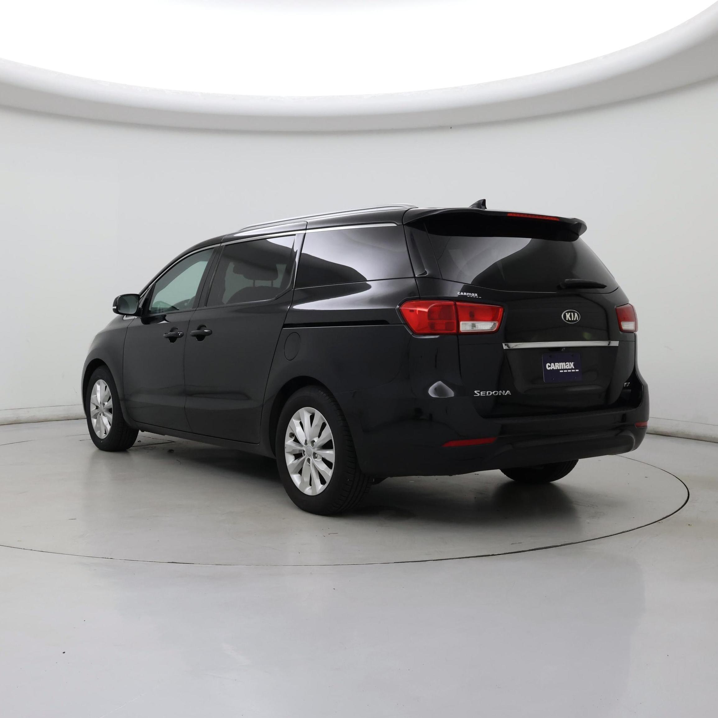 Thumbnail: 2017 Kia Sedona - 2