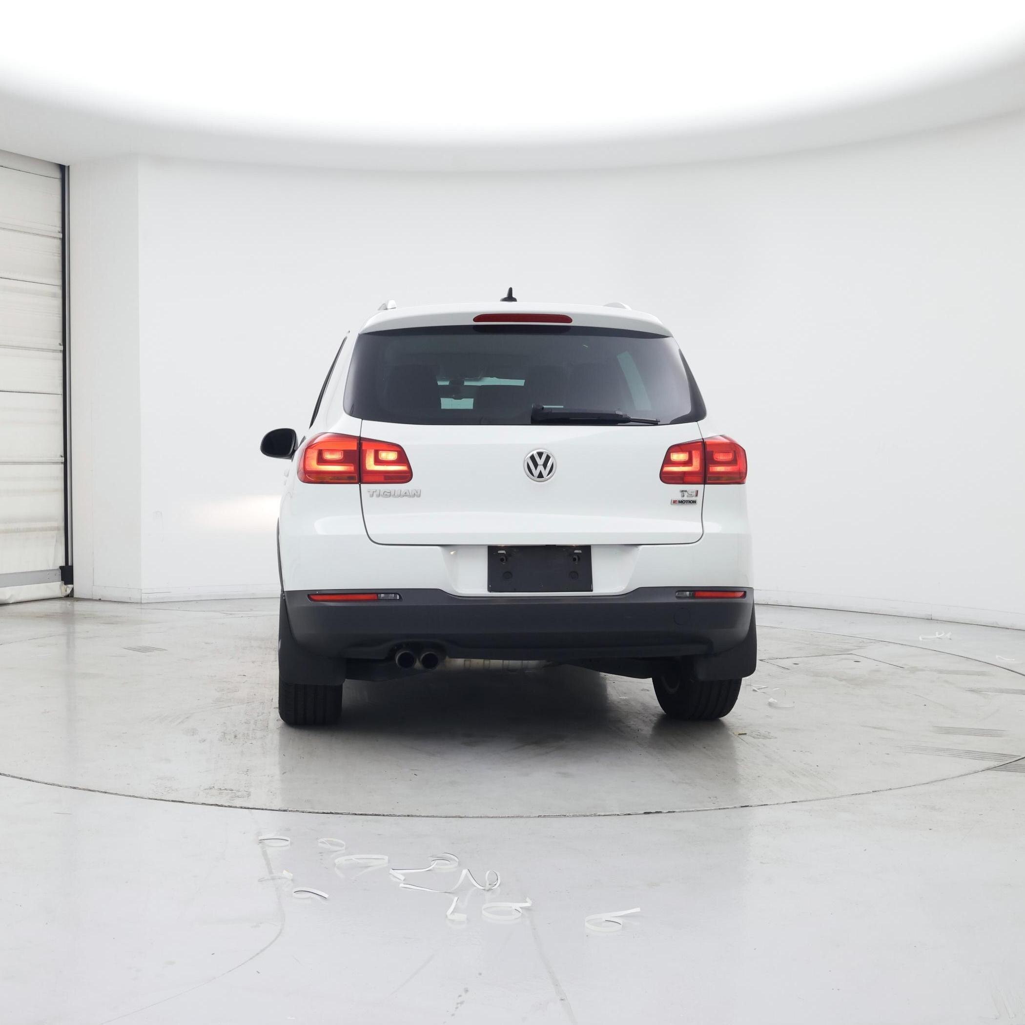 Thumbnail: 2017 Volkswagen Tiguan - 6