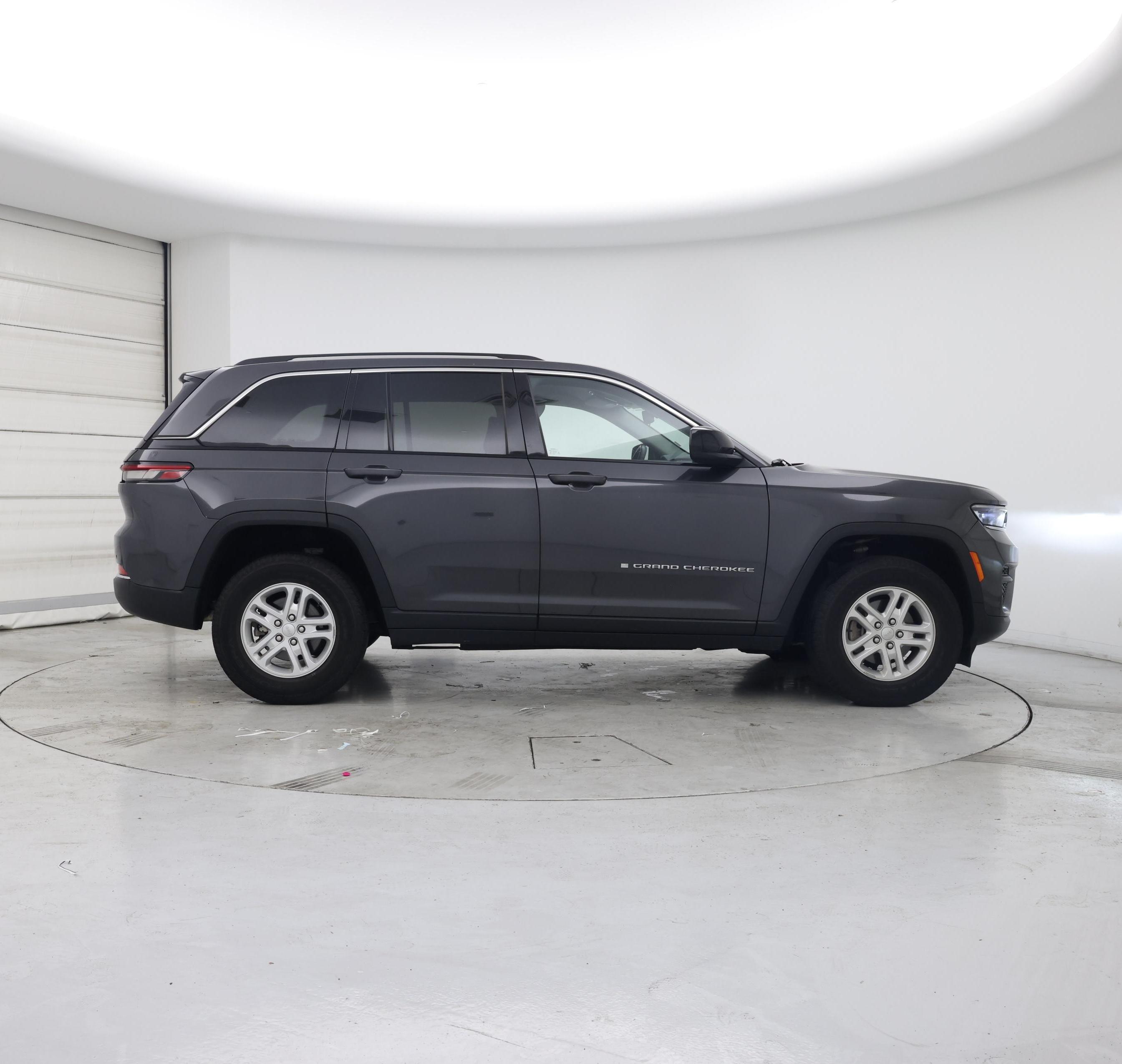 Thumbnail: 2022 Jeep Grand Cherokee - 7