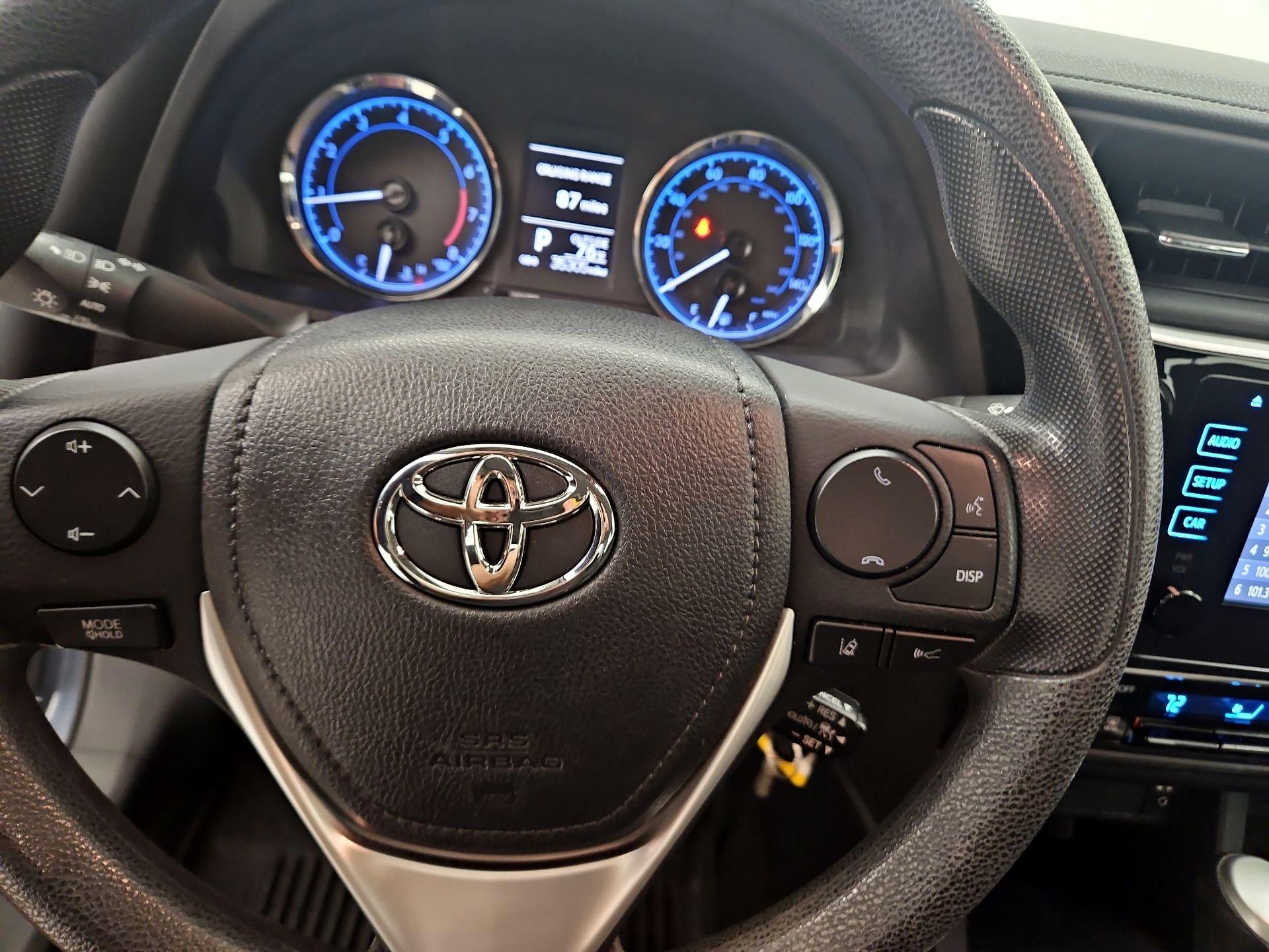 Thumbnail: 2018 Toyota Corolla - 10