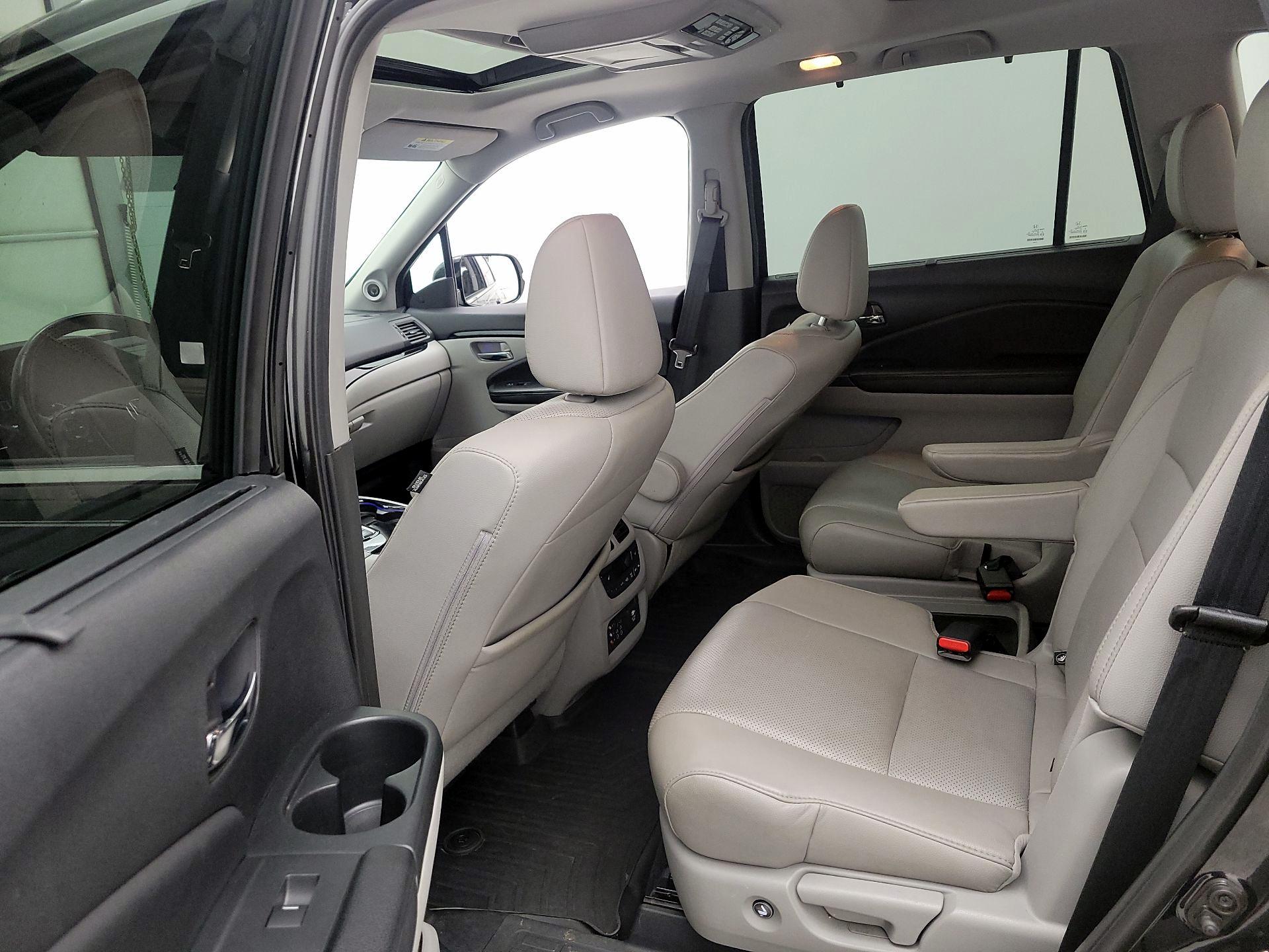 Thumbnail: 2016 Honda Pilot - 20