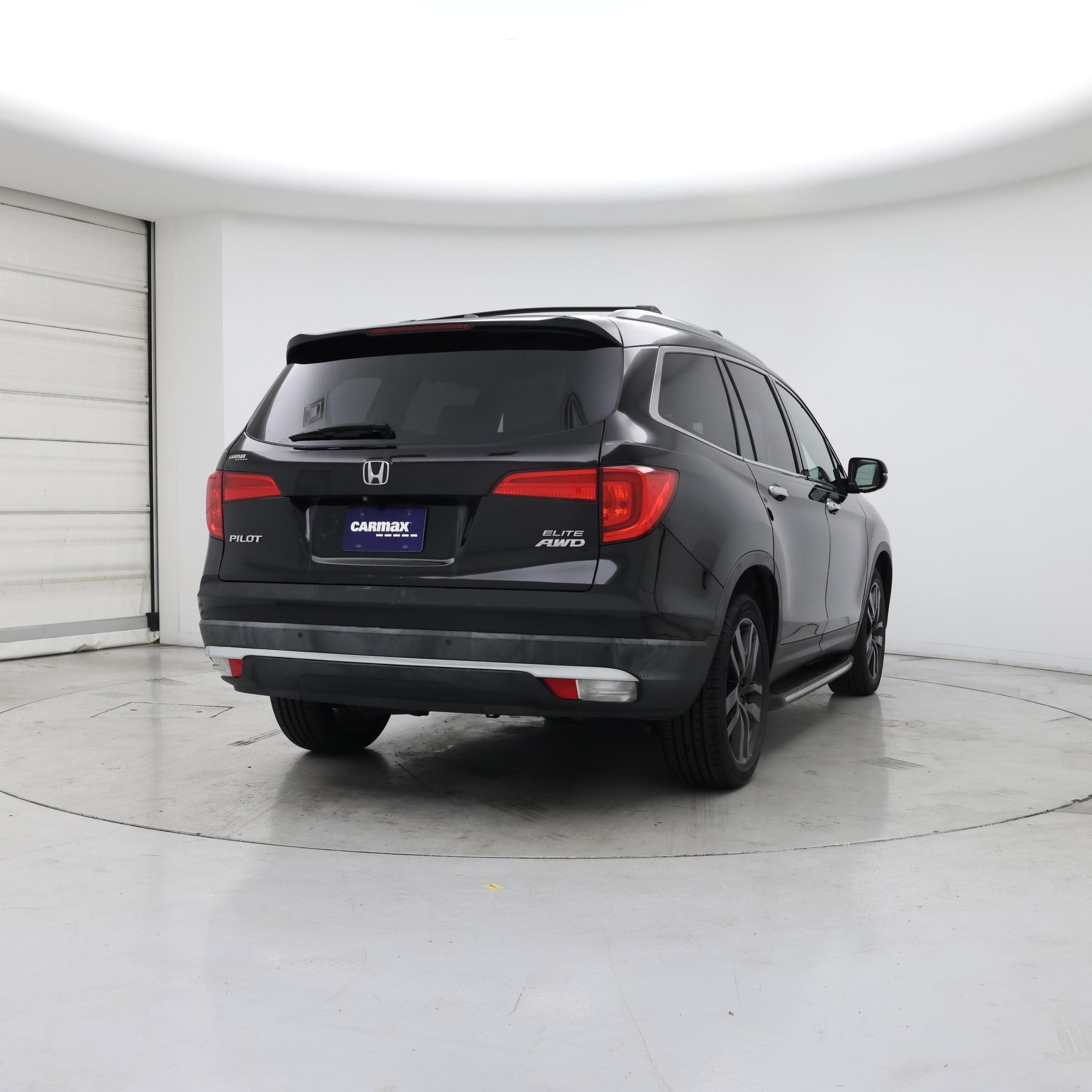 Thumbnail: 2016 Honda Pilot - 8