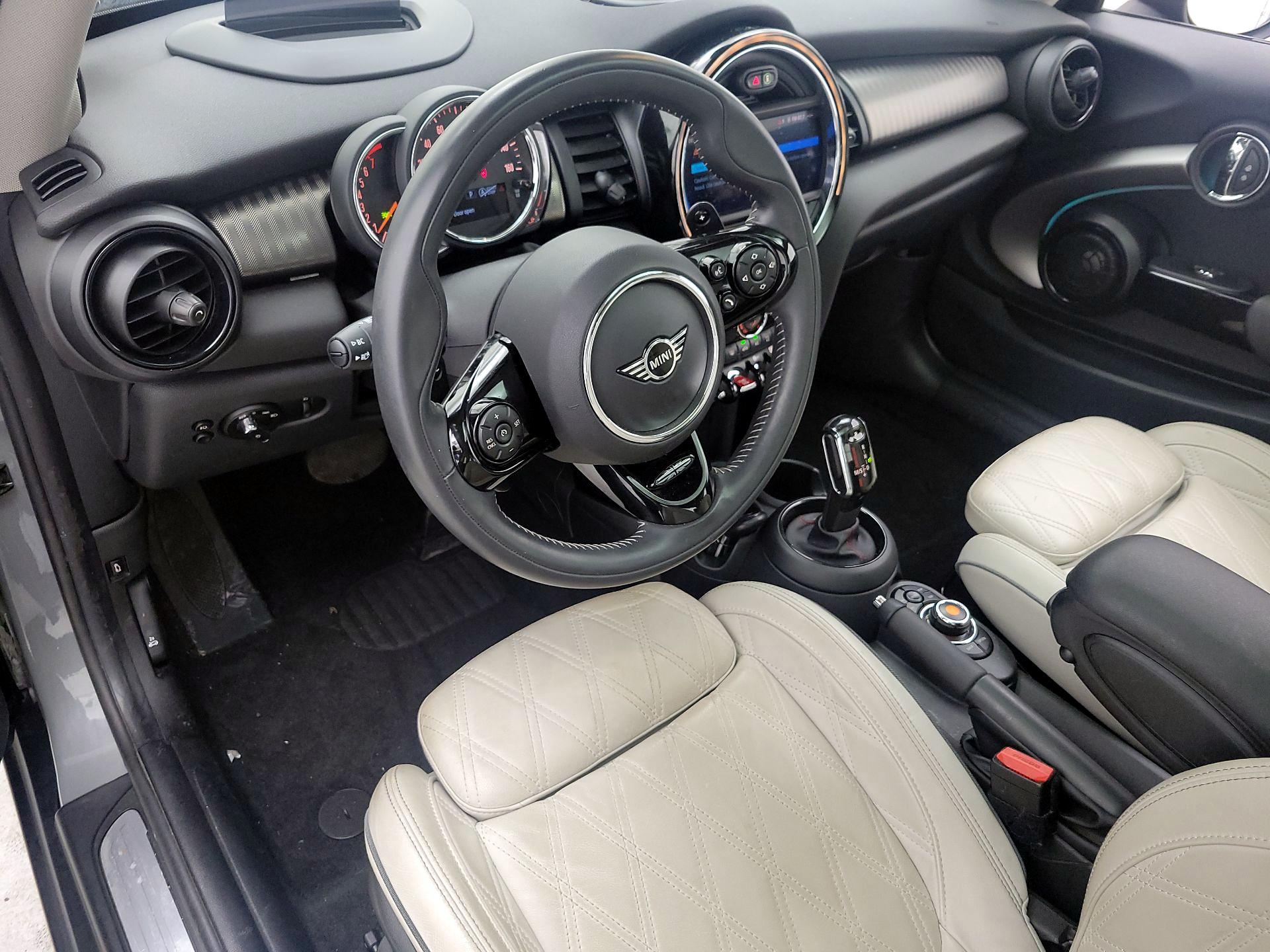 Thumbnail: 2020 MINI Cooper Hardtop - 9