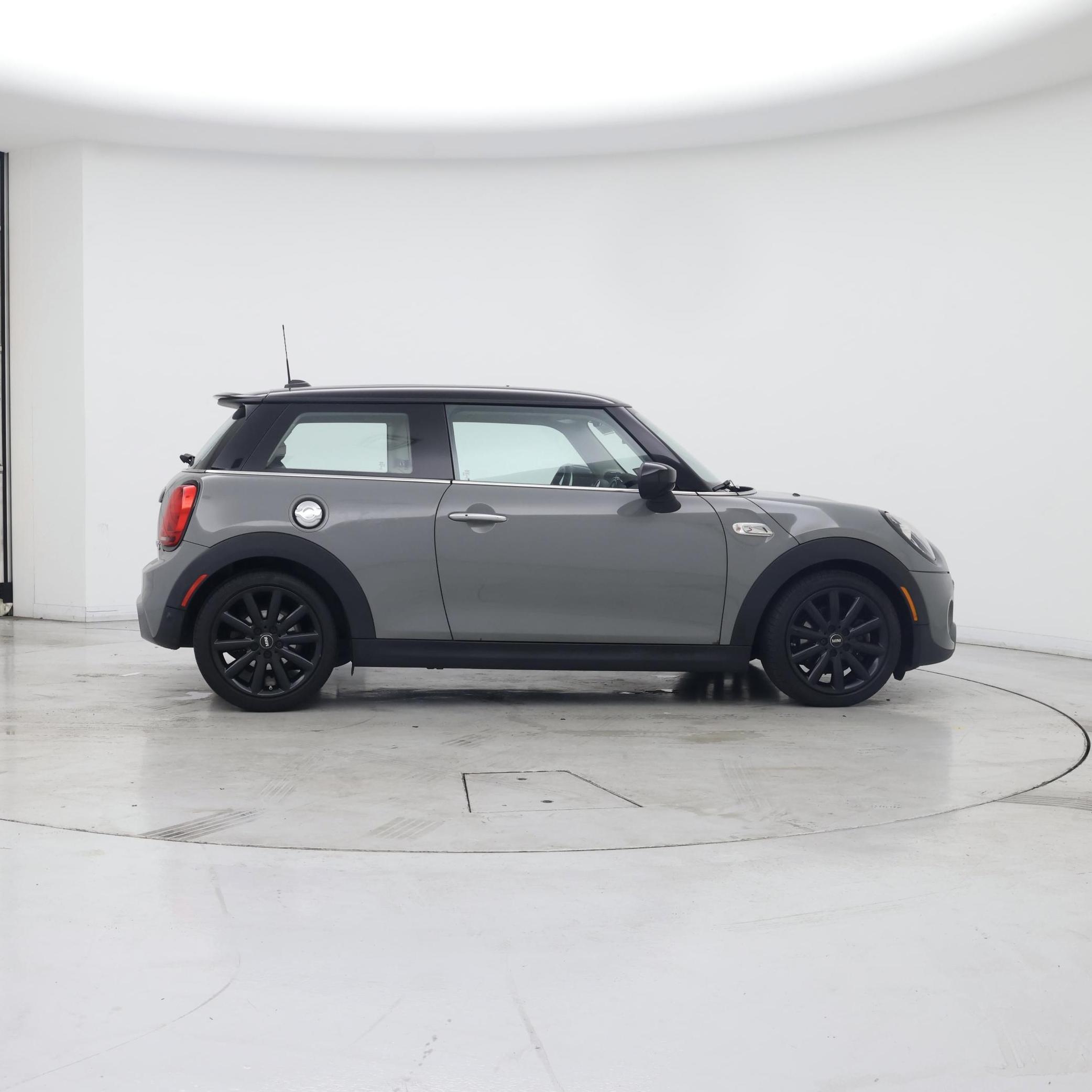 Thumbnail: 2020 MINI Cooper Hardtop - 7