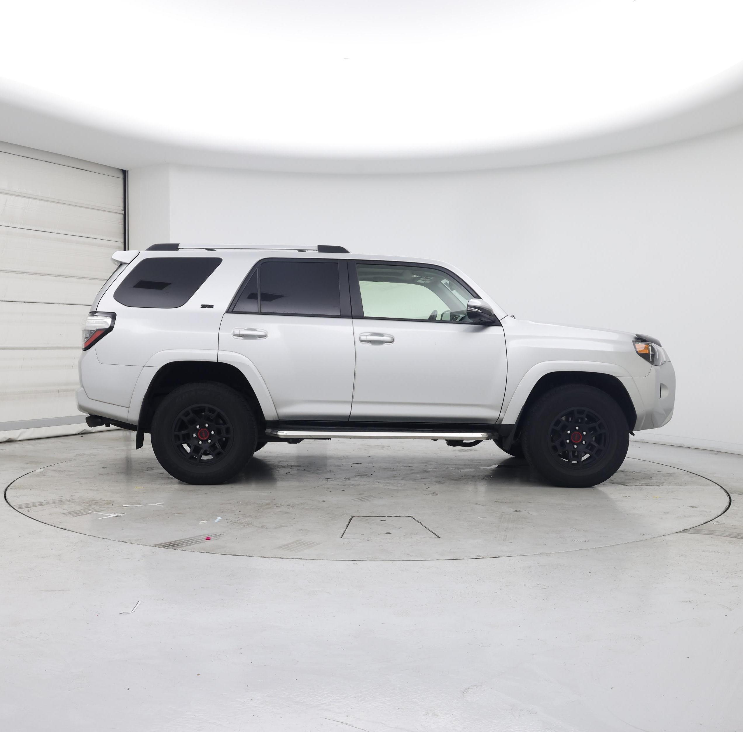 Thumbnail: 2023 Toyota 4Runner - 7