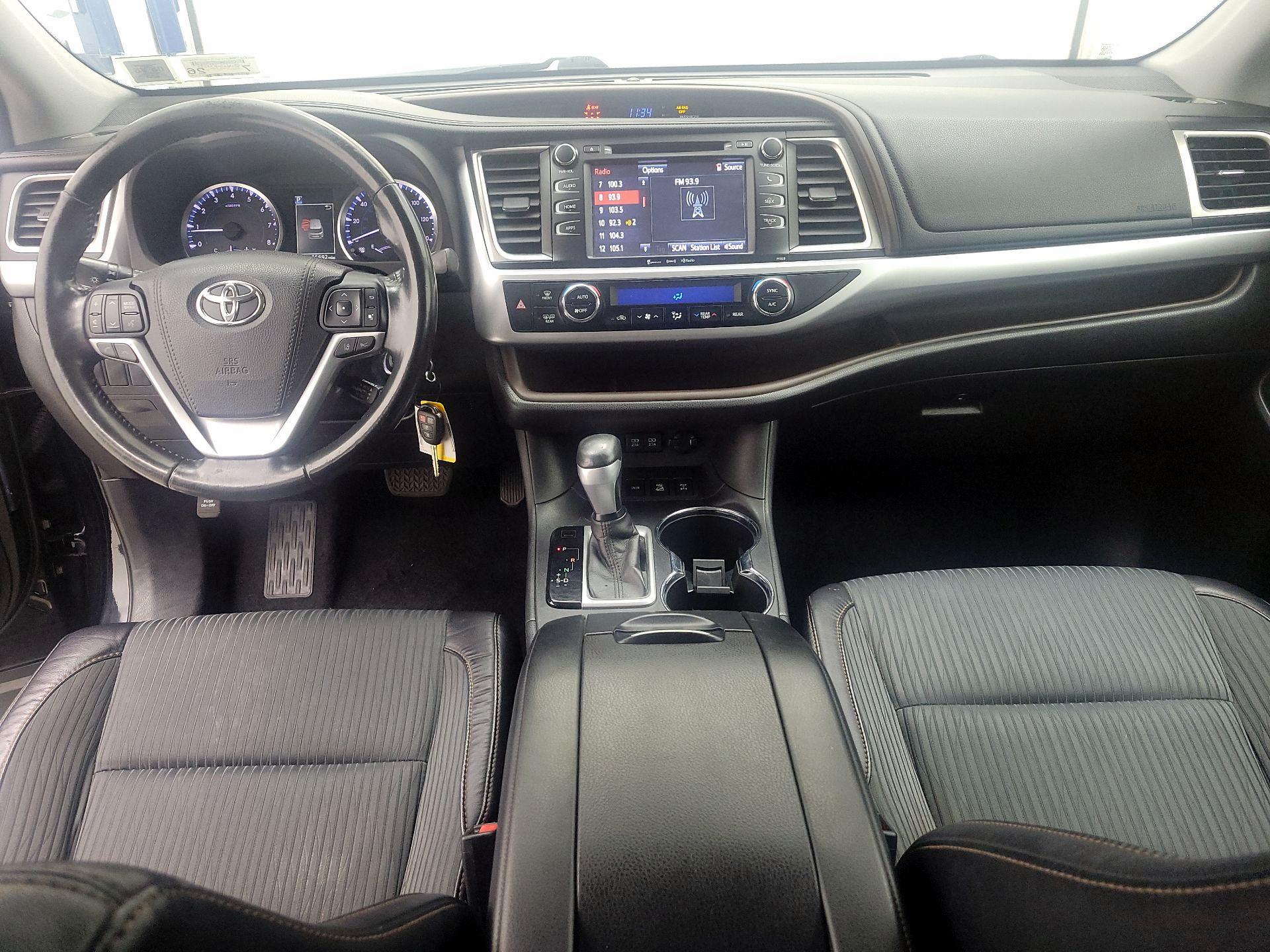 Thumbnail: 2017 Toyota Highlander - 9