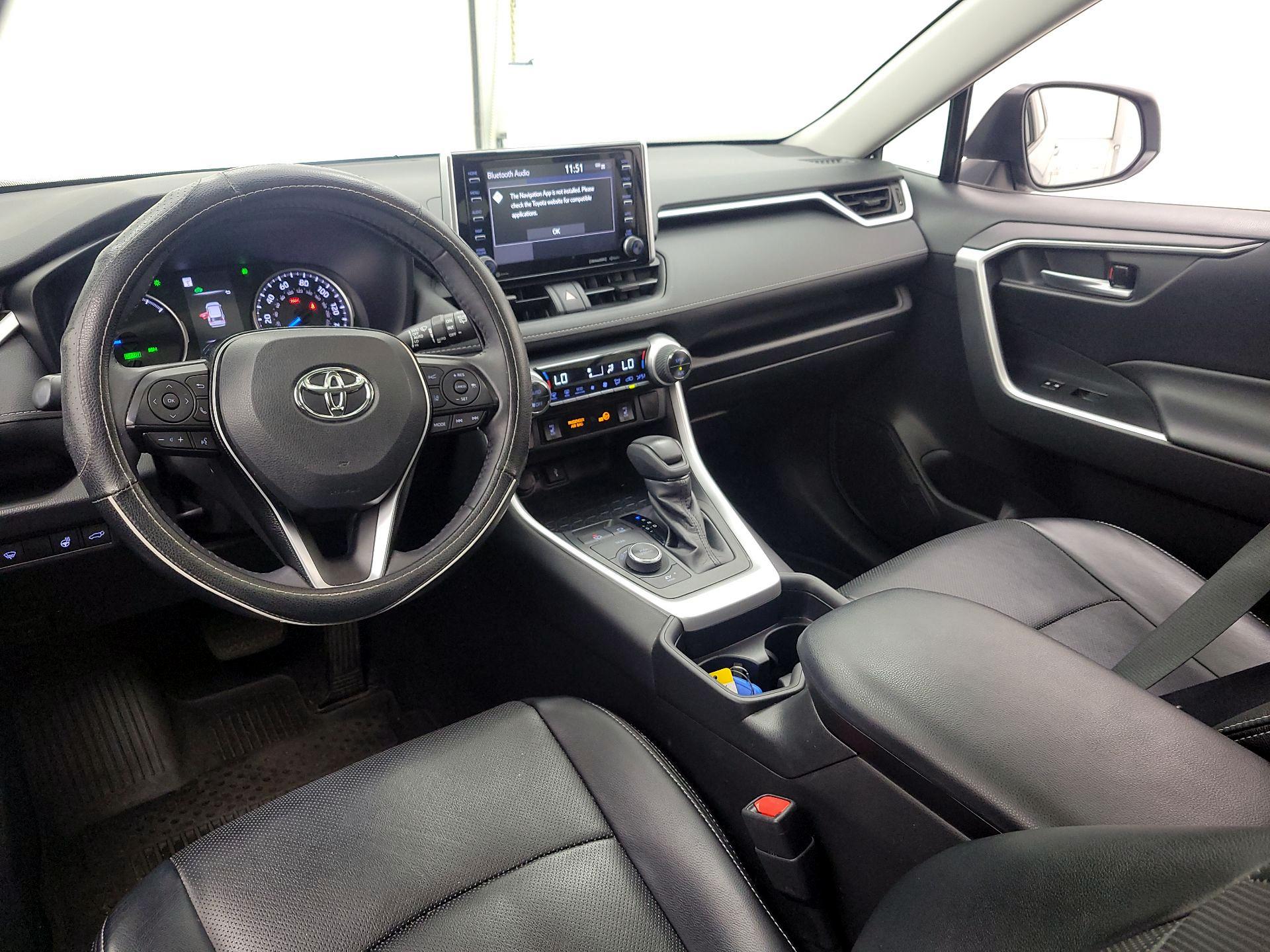 Thumbnail: 2021 Toyota RAV4 - 9