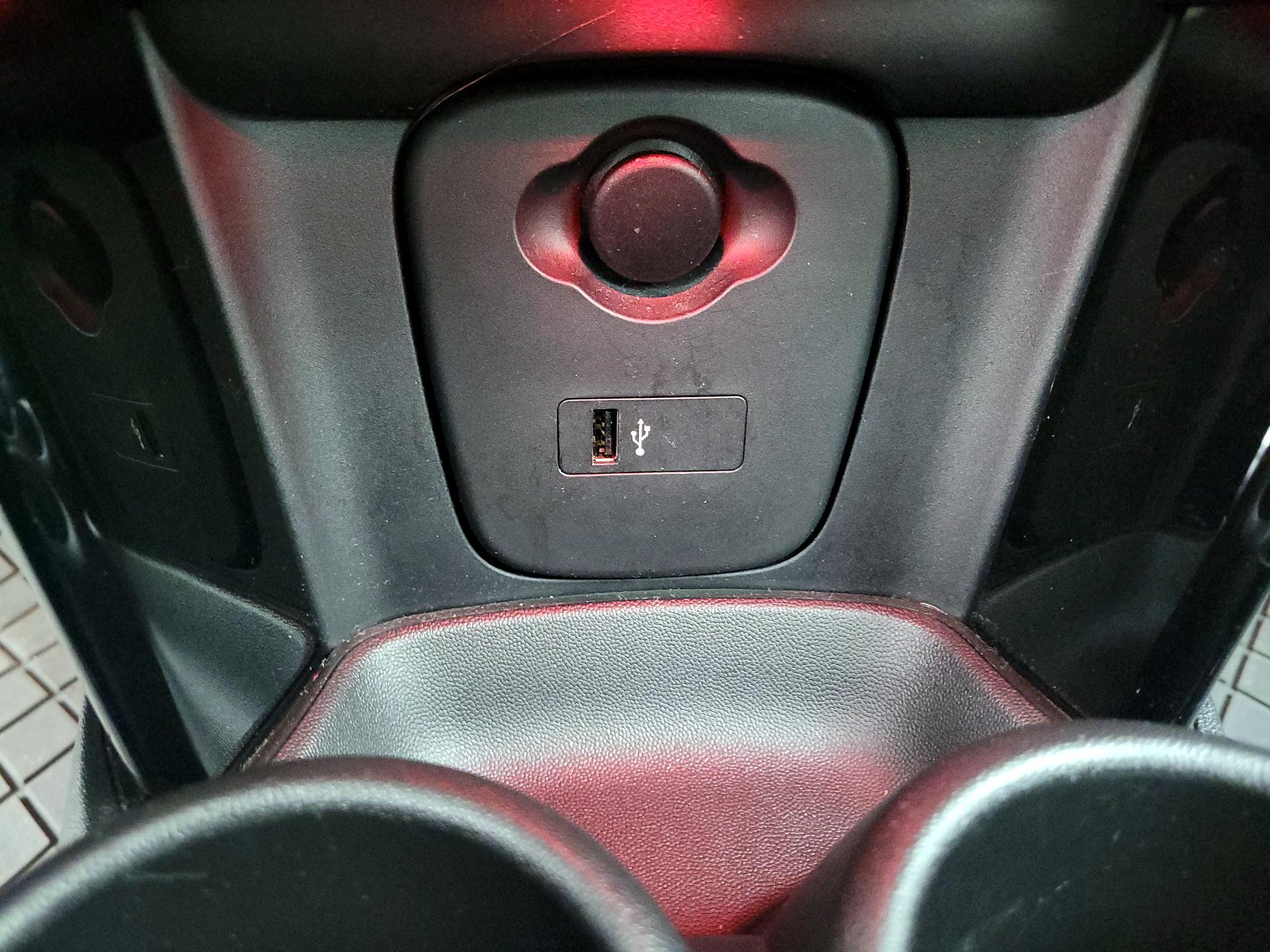Thumbnail: 2019 MINI Cooper Hardtop - 18